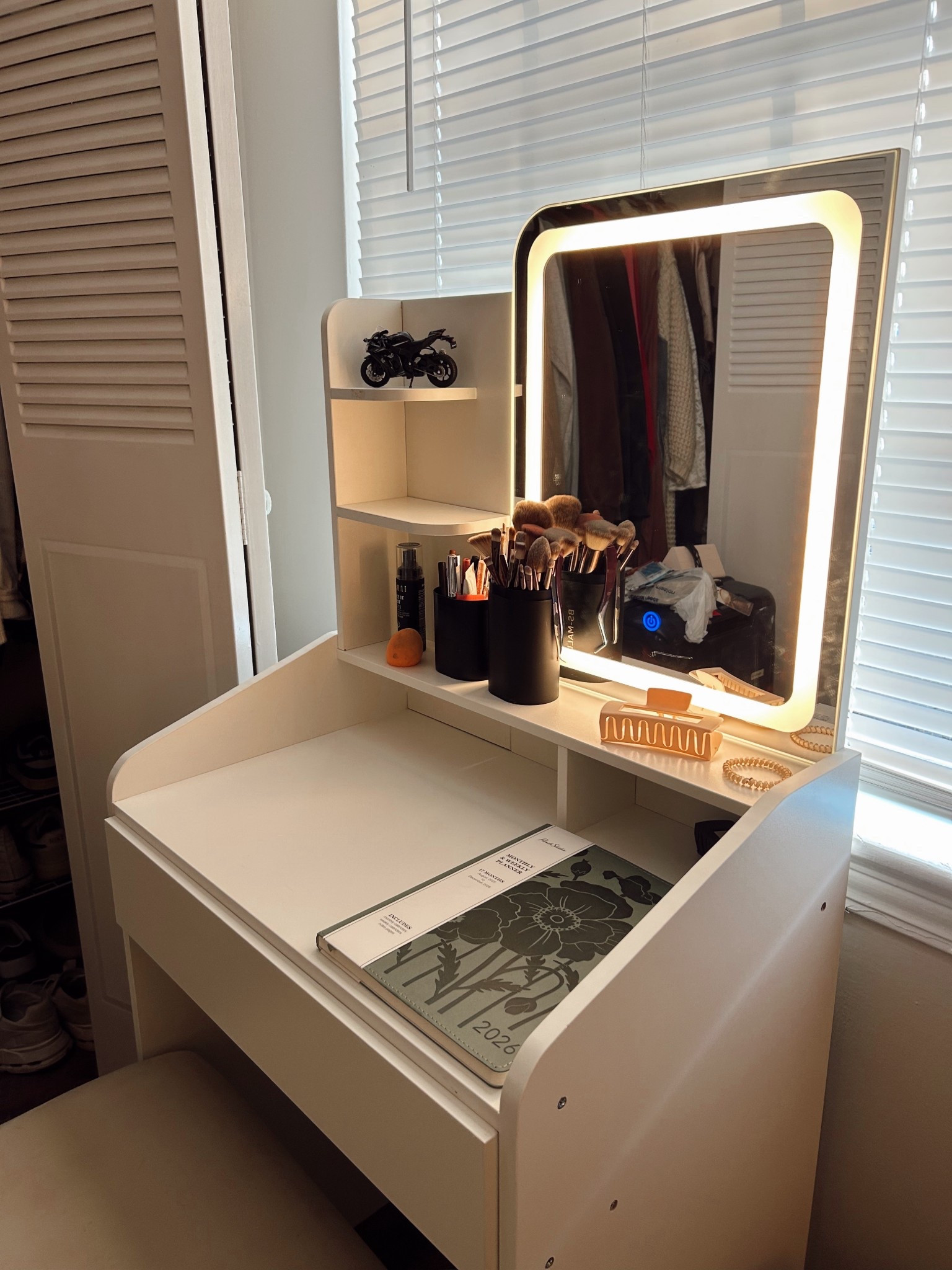 Loving this makeup vanity from #amazon 

#LTKBeauty #LTKFindsUnder100 #LTKHome
