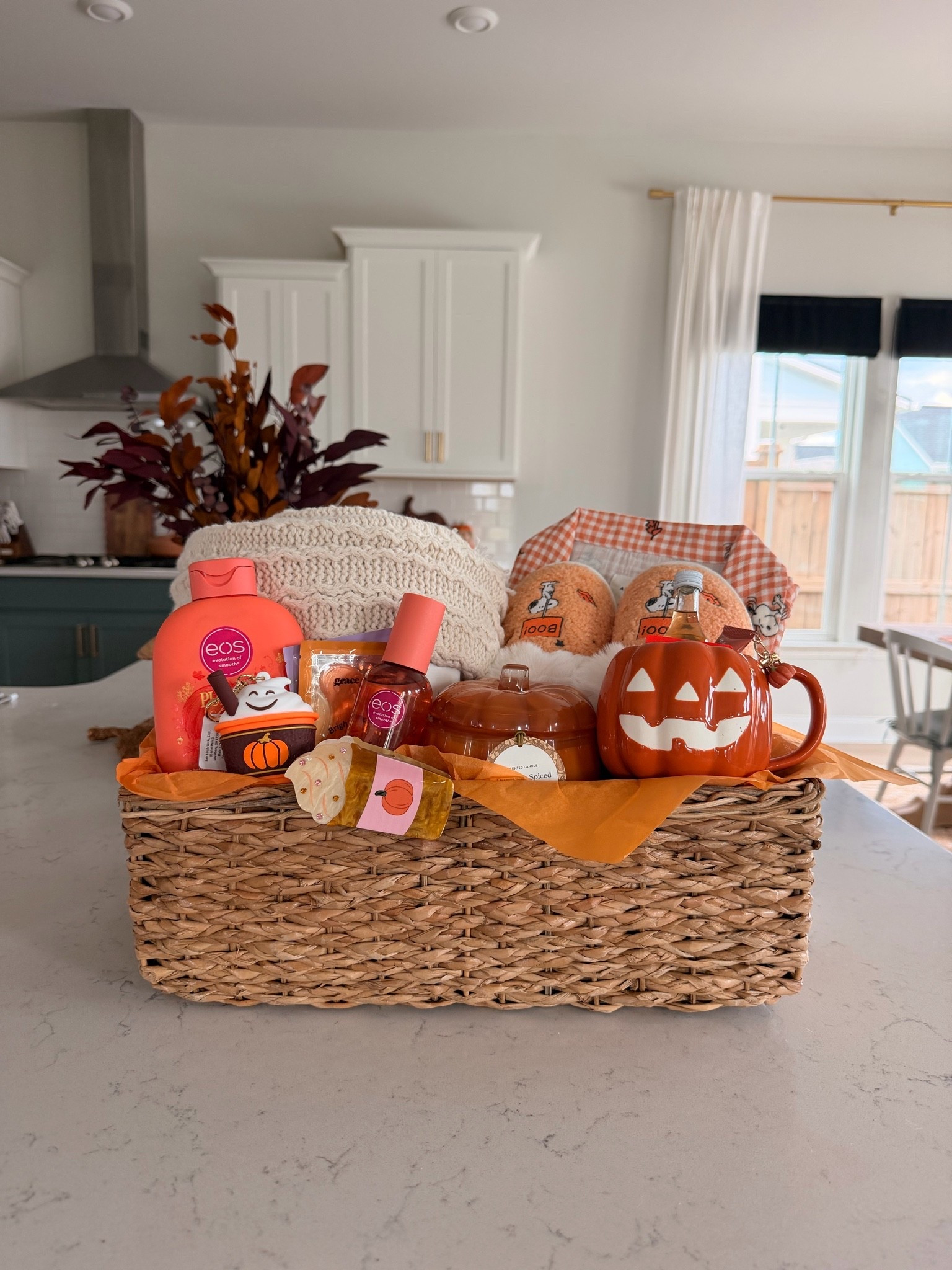 Boo basket
