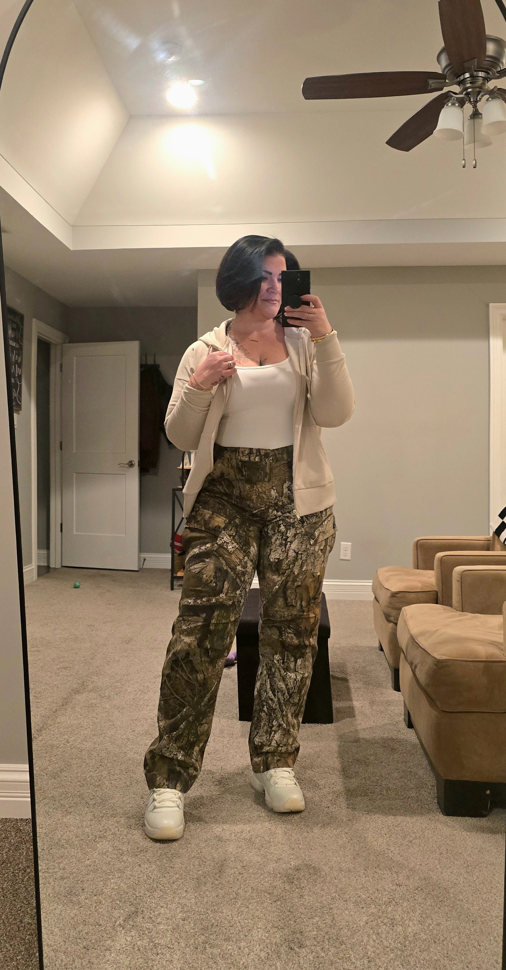 Camo pants>👏🏼👏🏼👏🏼#camopants #camouflage #over40

#LTKMidsize #LTKOver40 #LTKootd