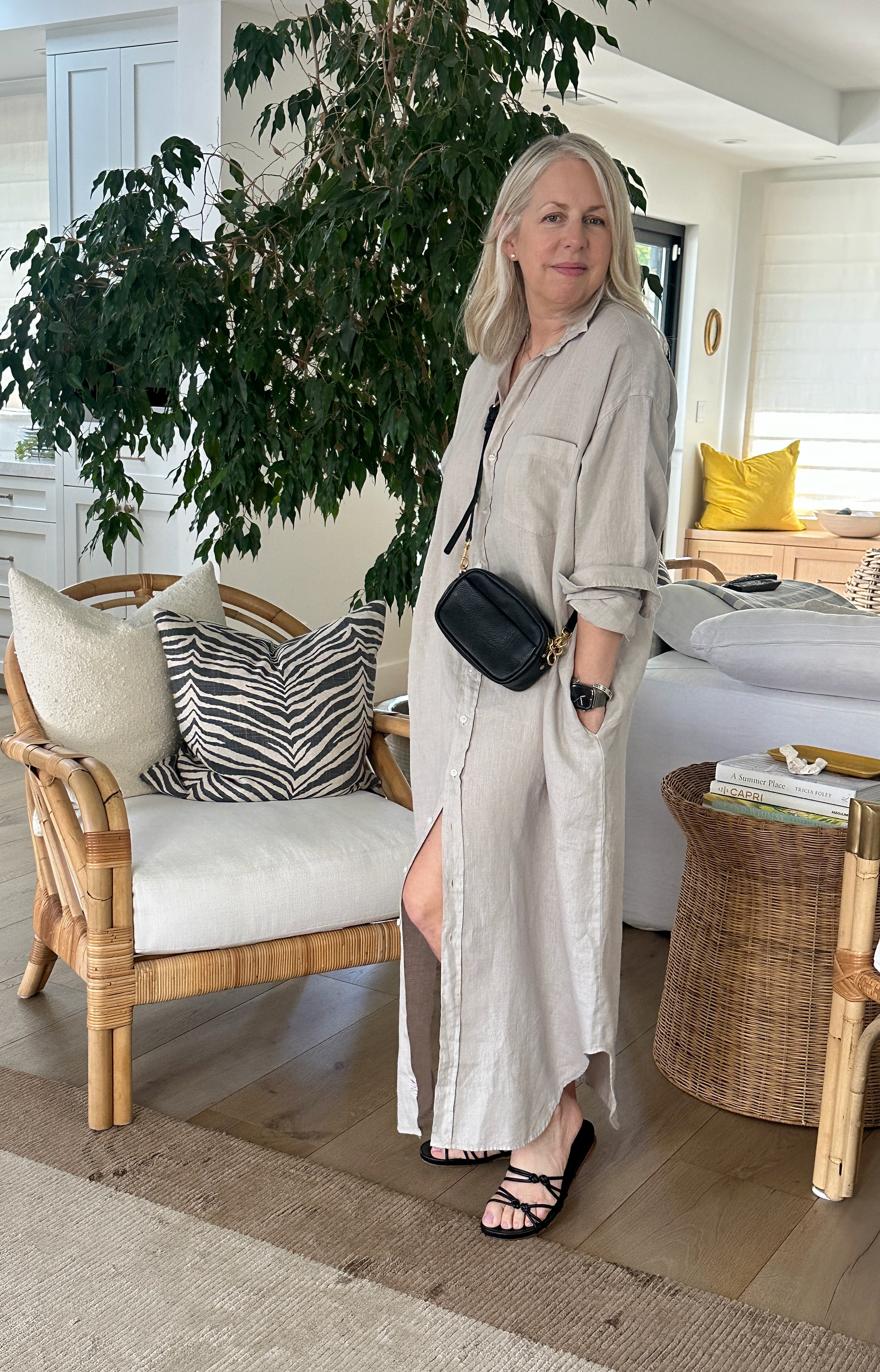 I love this new @frankandeileen Megan one-size Maxi Dress -with pockets!  This is just easy dressing for at the beach or out to dinner! 

I throw this on with a slide sandal and a crossbody. It's also cute with a sweater tied around the waist, but I like the flowy full feel of it.

#frankandeileenpartner #wearloverepeat @frankandeileen




 

 

#LTKSeasonal #LTKOver40 #LTKStyleTip