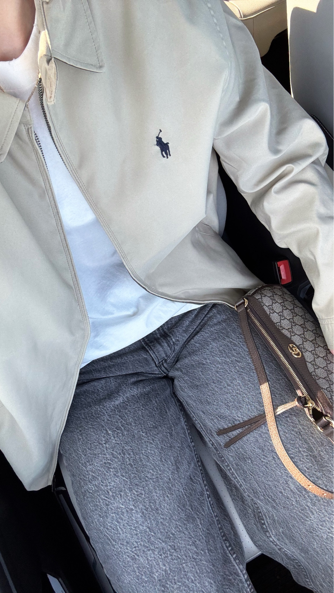 I’ve been really trying to build my capsule wardrobe to maximize my closet! Most pieces I buy now are items I can wear a million different ways! Love how chic and timeless a crisp white tee and denim looks! 

#LTKFindsUnder100 #LTKStyleTip #LTKFindsUnder50