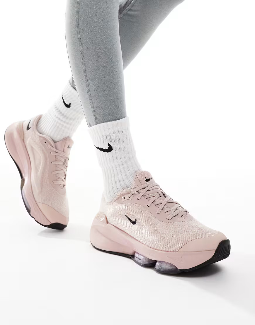 Nike Training Versair premium trainers in pink | ASOS (Global)