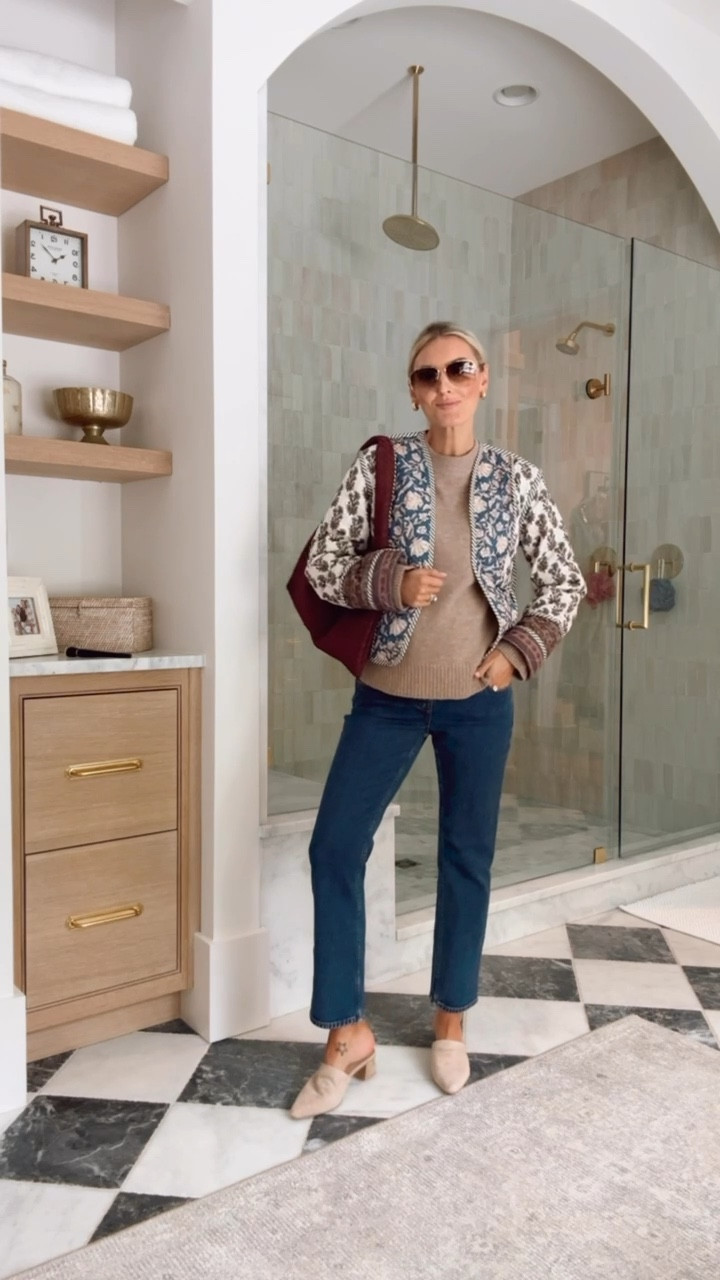 A casual cute outfit idea for fall! Wearing S in jacket!

Loverly Grey, fall outfit, quilted jacket, maternity jeans, neutral sweater, Amazonn

#LTKSeasonal #LTKStyleTip