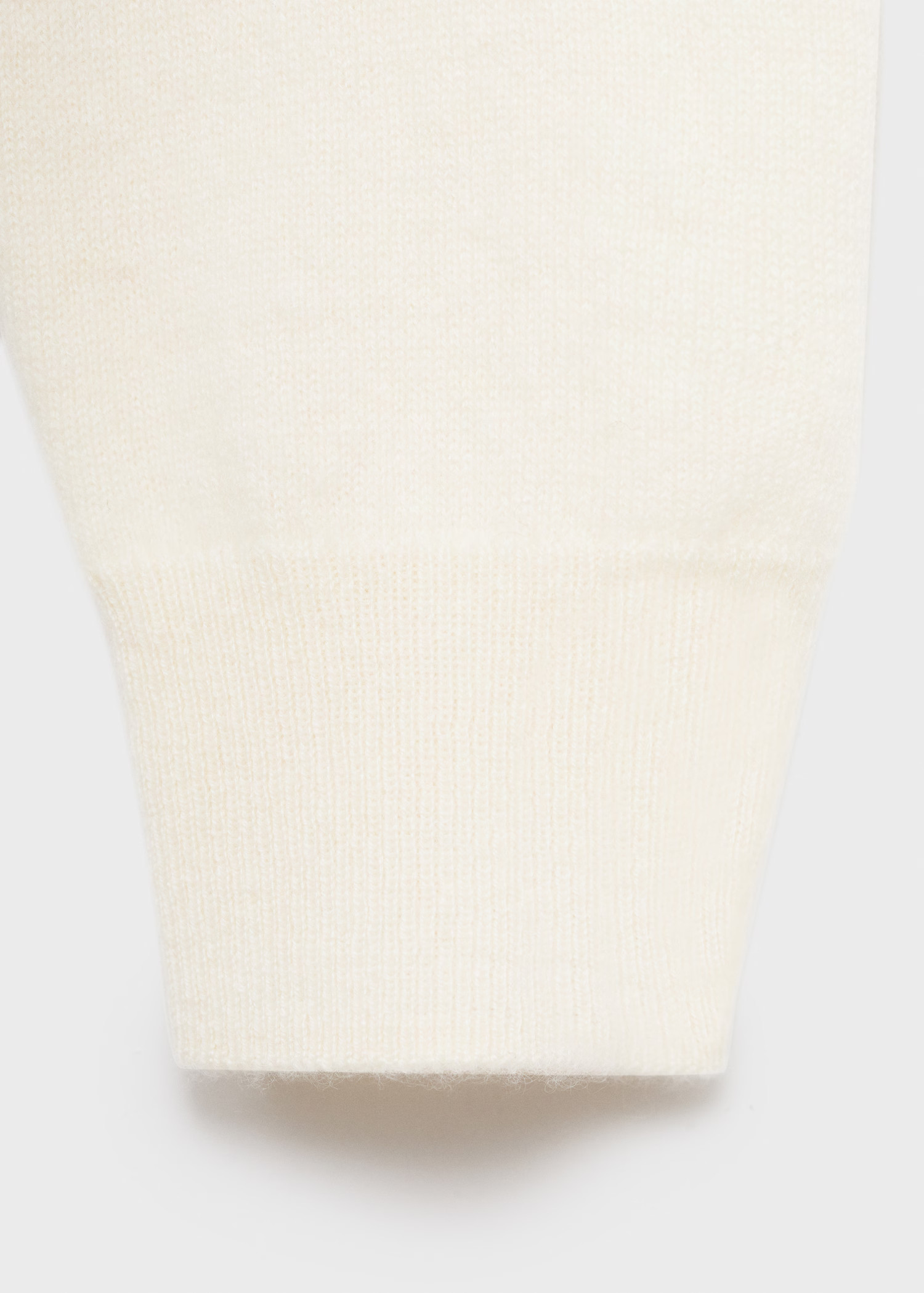 100% cashmere sweater | Mango (US/MX/AU)