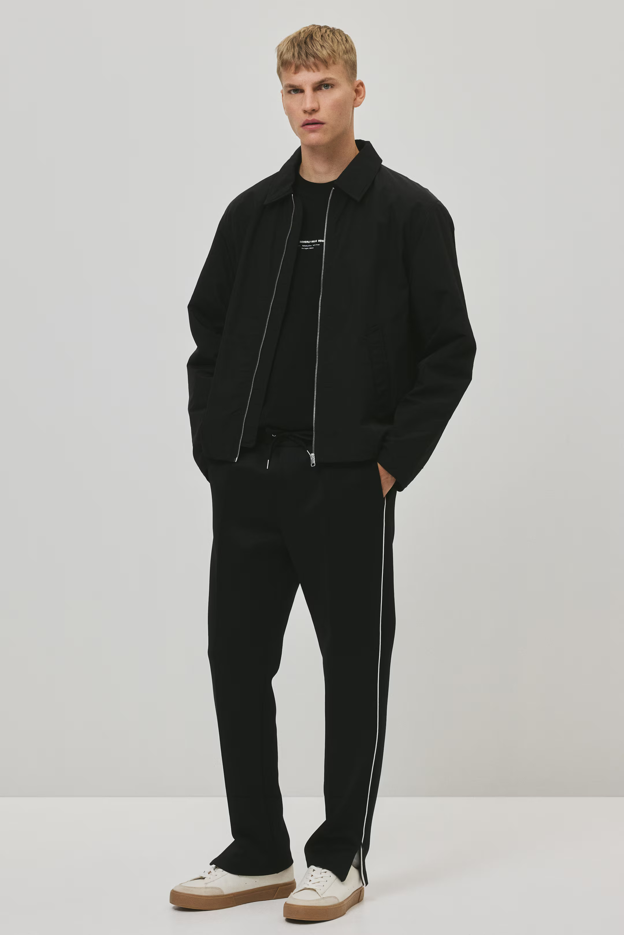 Relaxed-Fit Tailored-Look Joggers | H&M (UK, MY, IN, SG, PH, TW, HK)