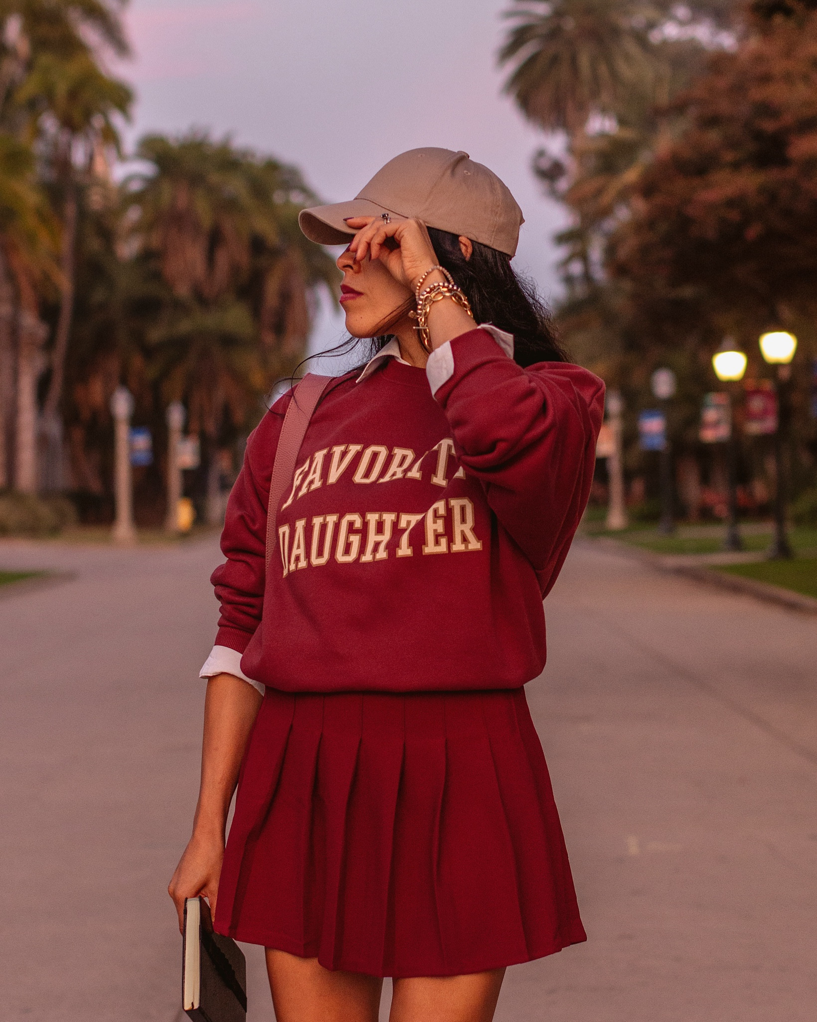 Burgundy sweatshirt 

#LTKStyleTip #LTKSeasonal