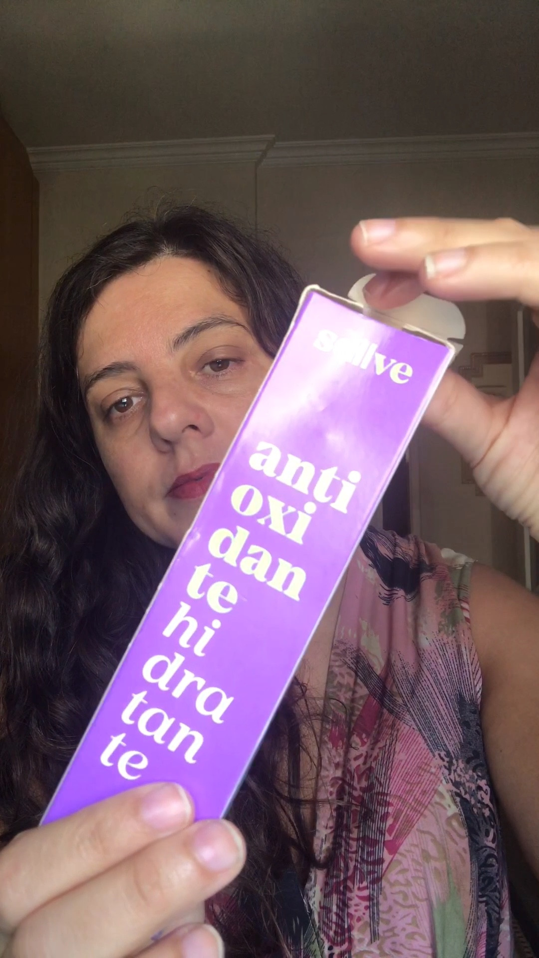 Eu adoro os produtos da Sallve pois os resultados na pele são visíveis.

Esse é o antioxidante hidratante vitamina C, reverastrol, niacinamida e carnitina .

O produto controla a oleosidade , reduz inchaço e olheiras além de reduzir inchaço e olheiras e a pele dica super macia e hidratada. #ltkconfbr2023

#LTKFind #LTKbrasil #LTKbeauty