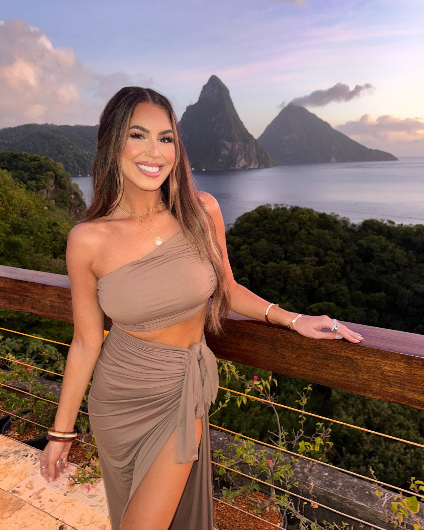 Use code Hollie35 for 35% off Vici 
Wearing size small top and skirt set
Size D top in swim and small bottoms
Size small sequin dress 

#LTKHoliday #LTKFindsUnder100 #LTKGiftGuide