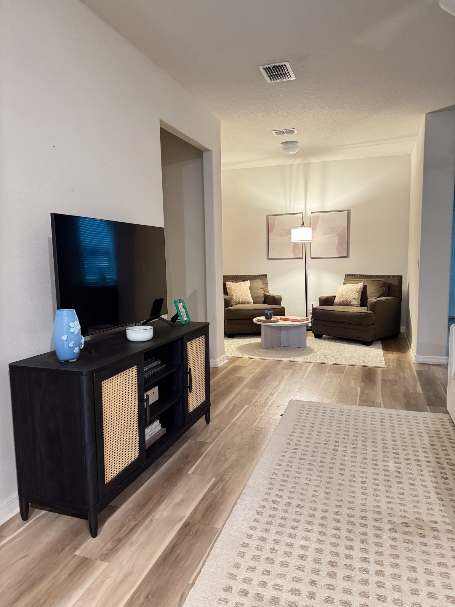 making the house a home🤍🤍 

best finds from Walmart/wayfair/amazon/etc

🤎🤎

#LTKFindsUnder100 #LTKHome #LTKStyleTip
