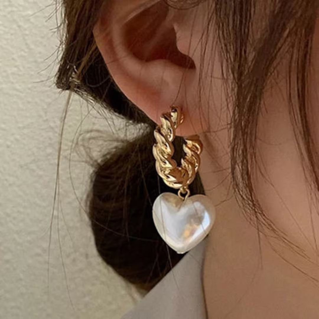 Vintage Baroque Pearl Heart Earrings, Chunky Pearl hoops, Big Baroque Pearl Heart earrings, Baroq... | Etsy (US)