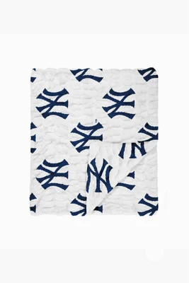 The Lola x New York Yankees™ Multi-Logo Blanket White - Large | Lola Blankets