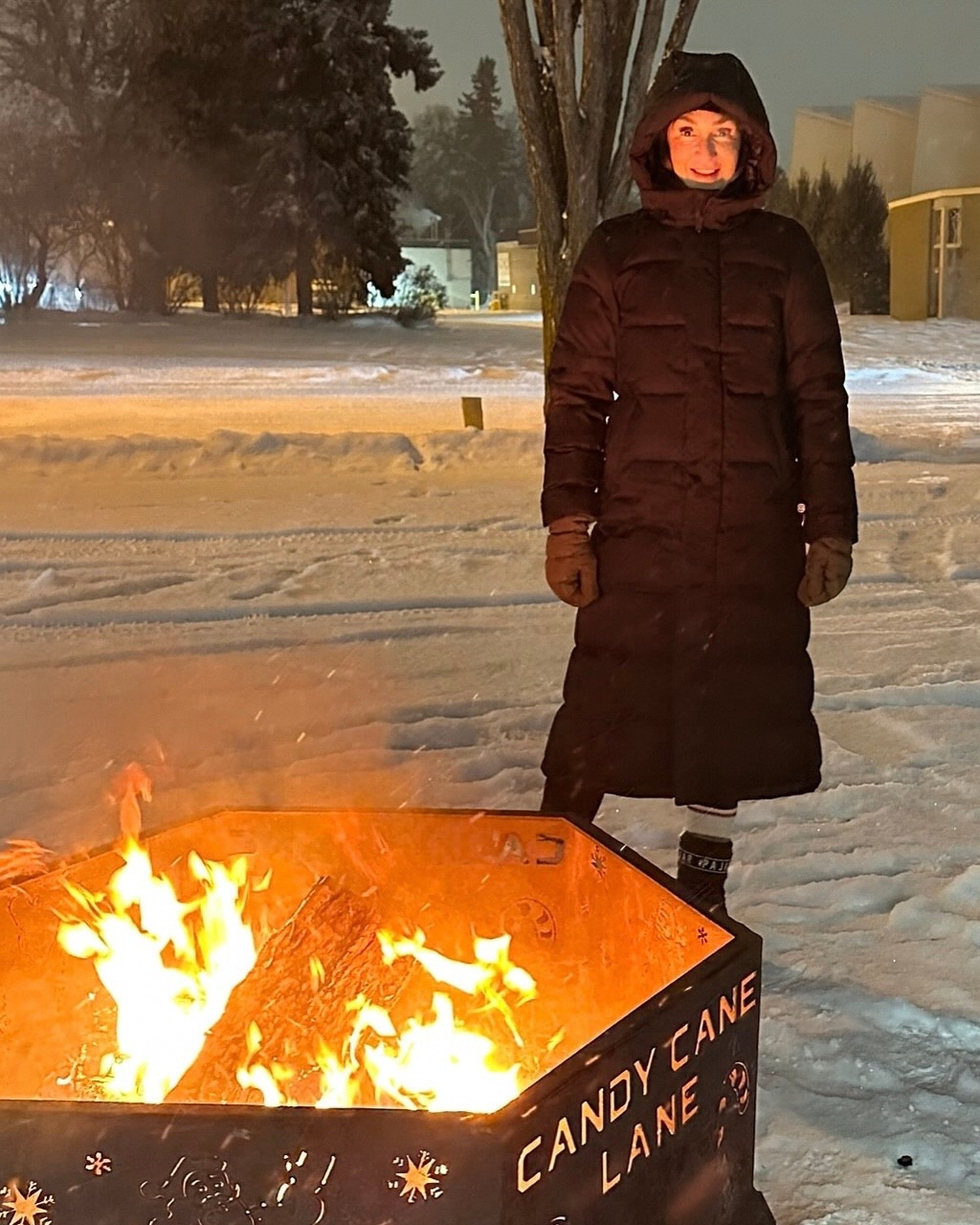 Cold weather outfit!
Layers are important when it’s really cold, I’m wearing a fleece turtleneck, sweatshirt, two pats of fleece lined leggings and wool socks under my coat.
I’m 5’ 7” wearing my usual size S in everything



#LTKHoliday #LTKootd #LTKFindsUnder100