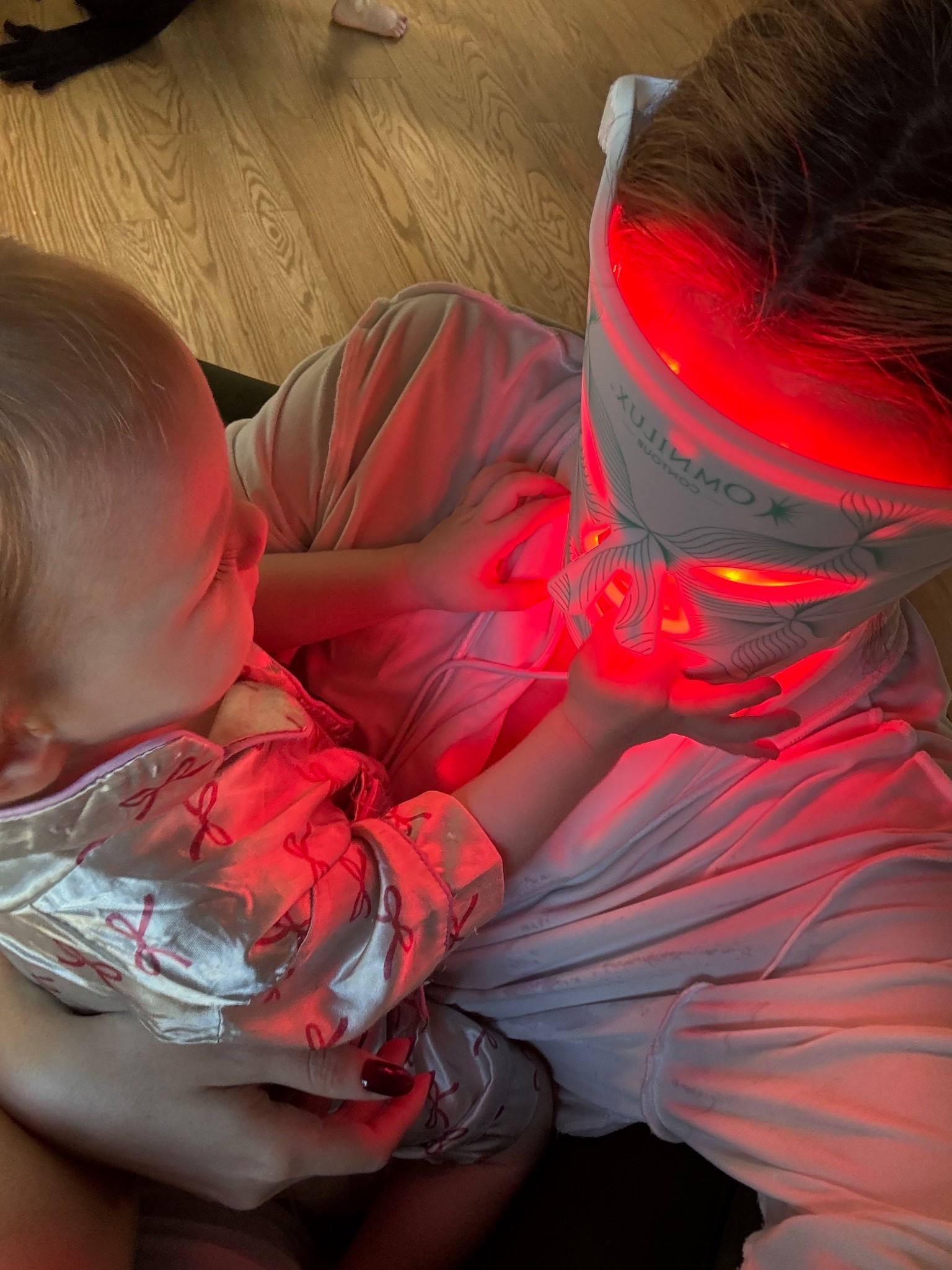 Red light therapy 

#LTKHoliday #LTKBeauty #LTKGiftGuide