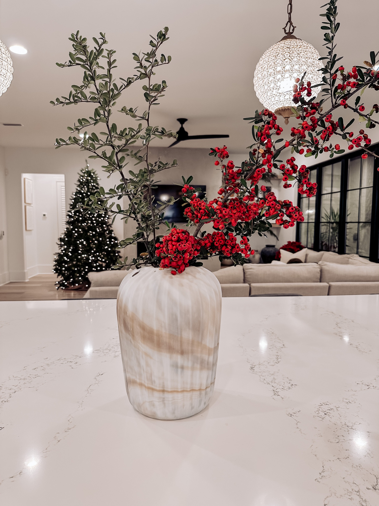 Arhaus vase pendants holiday home decor

#LTKHoliday #LTKSeasonal #LTKhome