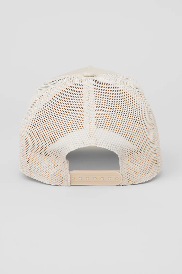 District Trucker Hat | Alo Yoga (US)