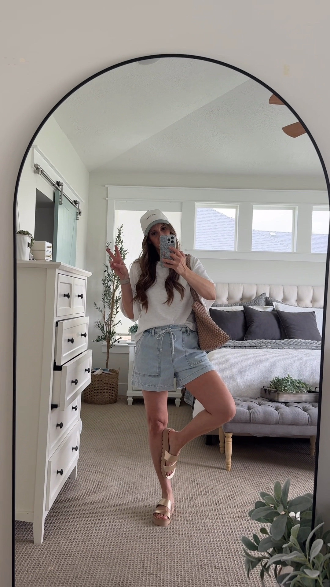 New favorite summer casual outfit with the viral Walmart shorts!! 


#LTKMidsize #LTKgrwm #LTKmomlife
