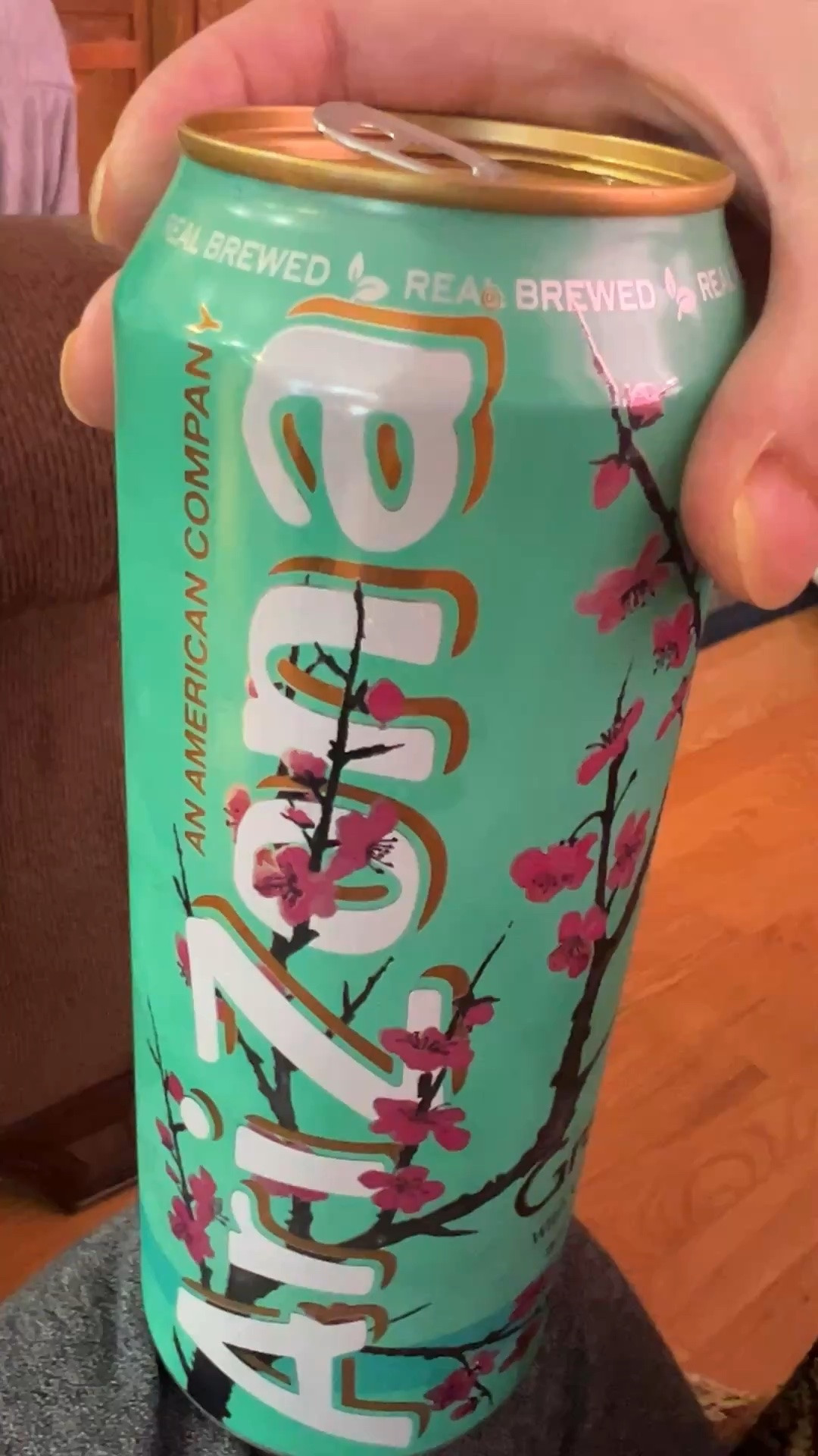 Kind of obsessed with Arizona Green Tea 🍵 With Ginseng And Honey 🍯

#LTKdayinmylife #LTKmorningroutine #LTKstorytime