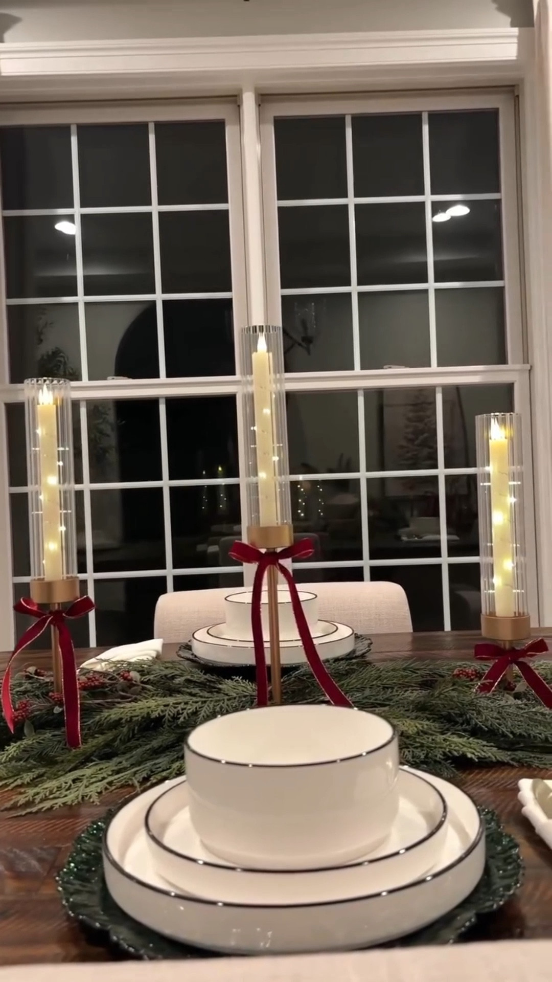 Quedarse en casa 🏡✨ es cuidar tu paz y tu energía.
Alejarse de problemas y chismes que no suman te permite disfrutar de lo que realmente importa 💛
Tu tranquilidad es lo más valioso, ¡disfrútala! ✨

Si te gustó la decoración de este video, la encuentras en mi bio en LTK Shop, o comenta “SHOP” y te mando el enlace 🛍️✨

#christmastreedecorating 
#homedecorideas #christmas2025 
#homedecor #christmasdecor #christmas #christmasvibes #paz #pazmental #pazinterior #cozyhome #decor #hogar #señoralife #limpieza #foryou #explorepage

#LTKHome #LTKHoliday #LTKGiftGuide