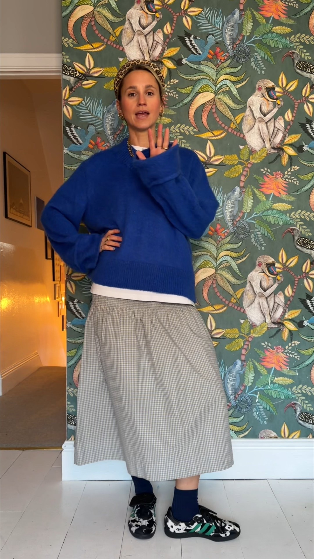 Uniqlo barrel leg jersey trousers 

#LTKeurope #LTKwinter #LTKuk