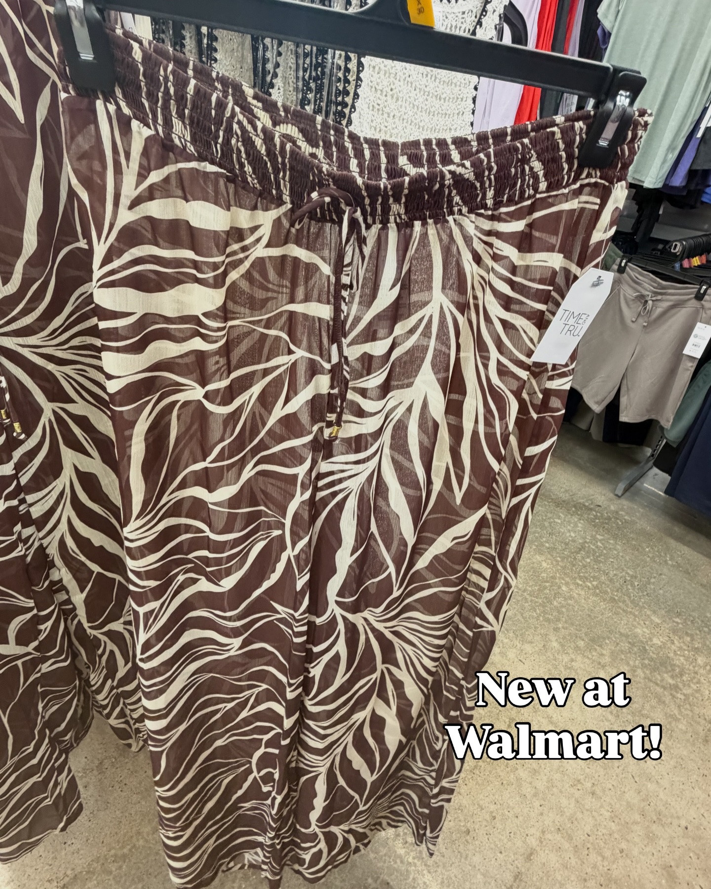 New at Walmart!💙 @walmartstyle 
Type “gimme” for 🔗 
Loving these summer finds at Walmart!🤌

#walmart #walmartpartner #walmartfashion #summerfashion #trending
