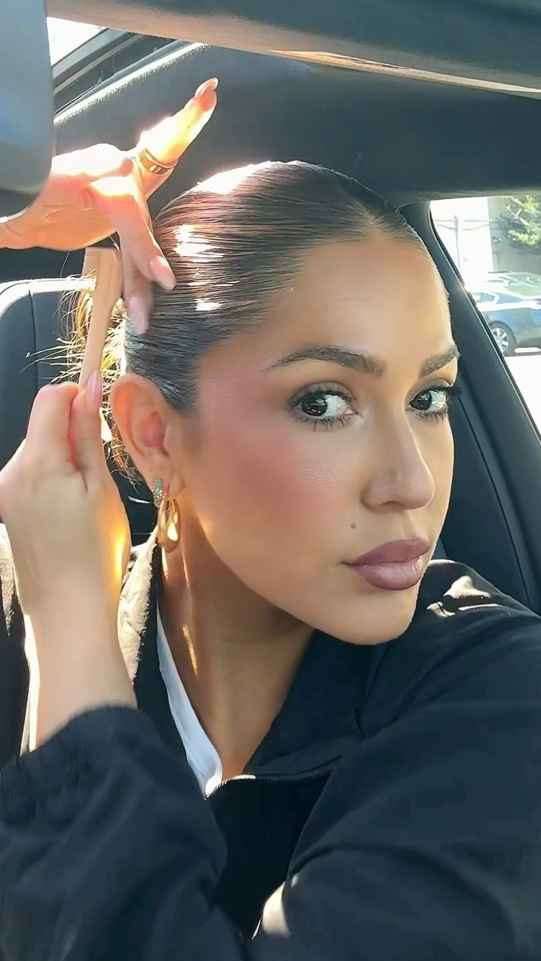 From ponytail to a sleek knotted bun in under a few minutes 🤍

@pantene hair oil serum 
@briogeo stick
@kristinesshair flyaways wand
@fentyhair hair tool 
——

#easyhairstyles #sleekbun #simplehairstyles #hairtutorial #hairstyles

#LTKdayinmylife #LTKBeauty #LTKmorningroutine
