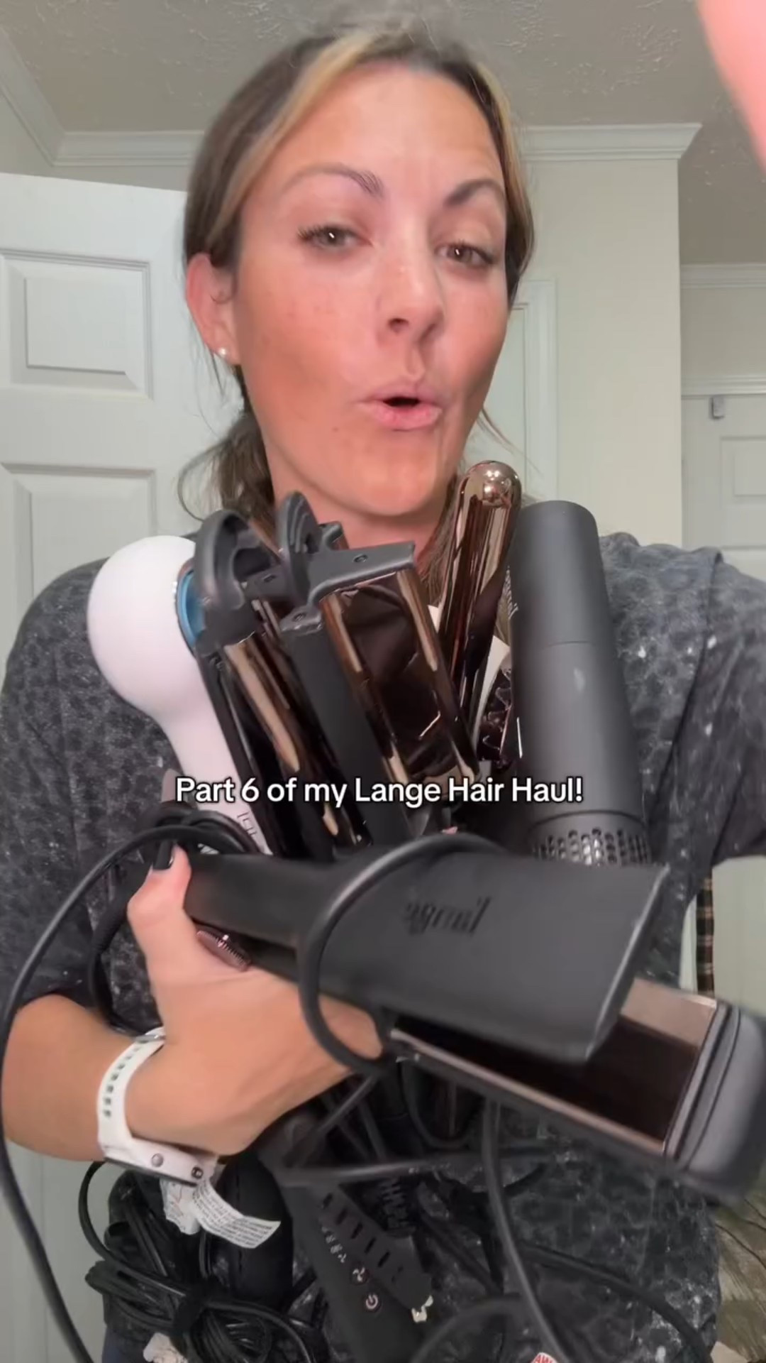This the tool is so versatile because you can curl or you can straighten with it and because it’s a 360 curler is gonna cool those curls and help them login and last longer!! so it’s really not your average curling iron! #langehair #langeflatiron #curlingiron #hair #tiktokshopcreatorpicks