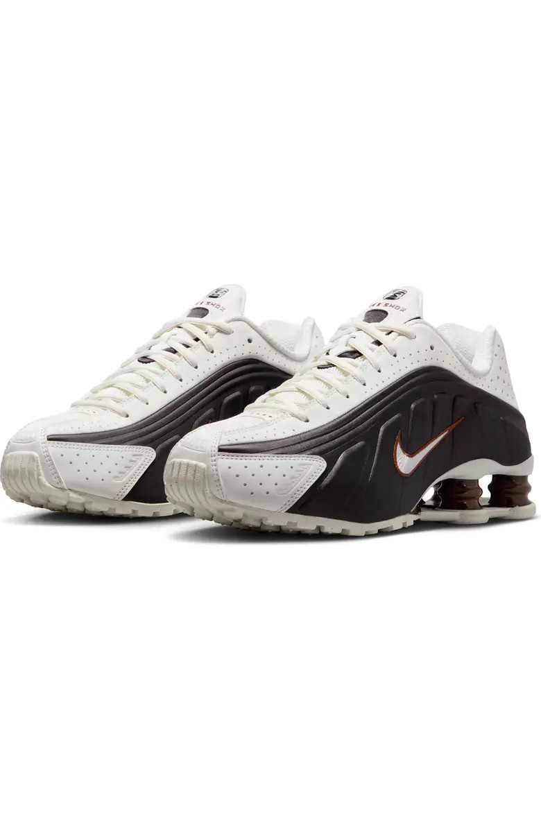 Shox R4 Sneaker (Women) | Nordstrom