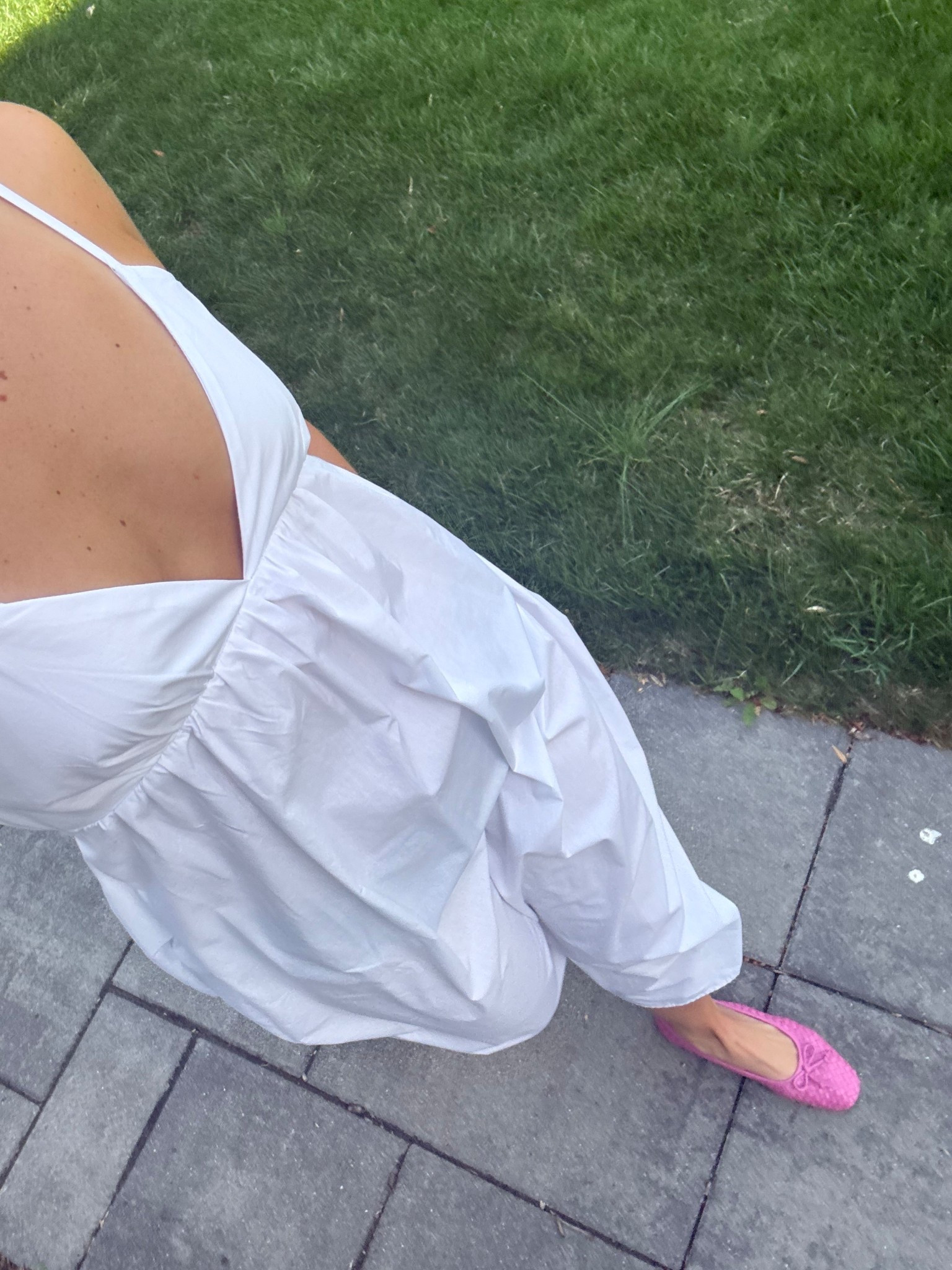 💗💗💗


#ad @stevemadden-us 
Ballet flats
Flats
Women’s shoes
Fun shoes
Spring style
Cool shoes
Pink flats
Pink shoes
Bottega dupe
Bottega lookalike
Girly shoes
Designer lookalike
Statement shoes
Summer outfit
Summer style
Spring outfit
White dress
Maxi dress
Long white dress
Maxi skirt
White skirt

#LTKootd