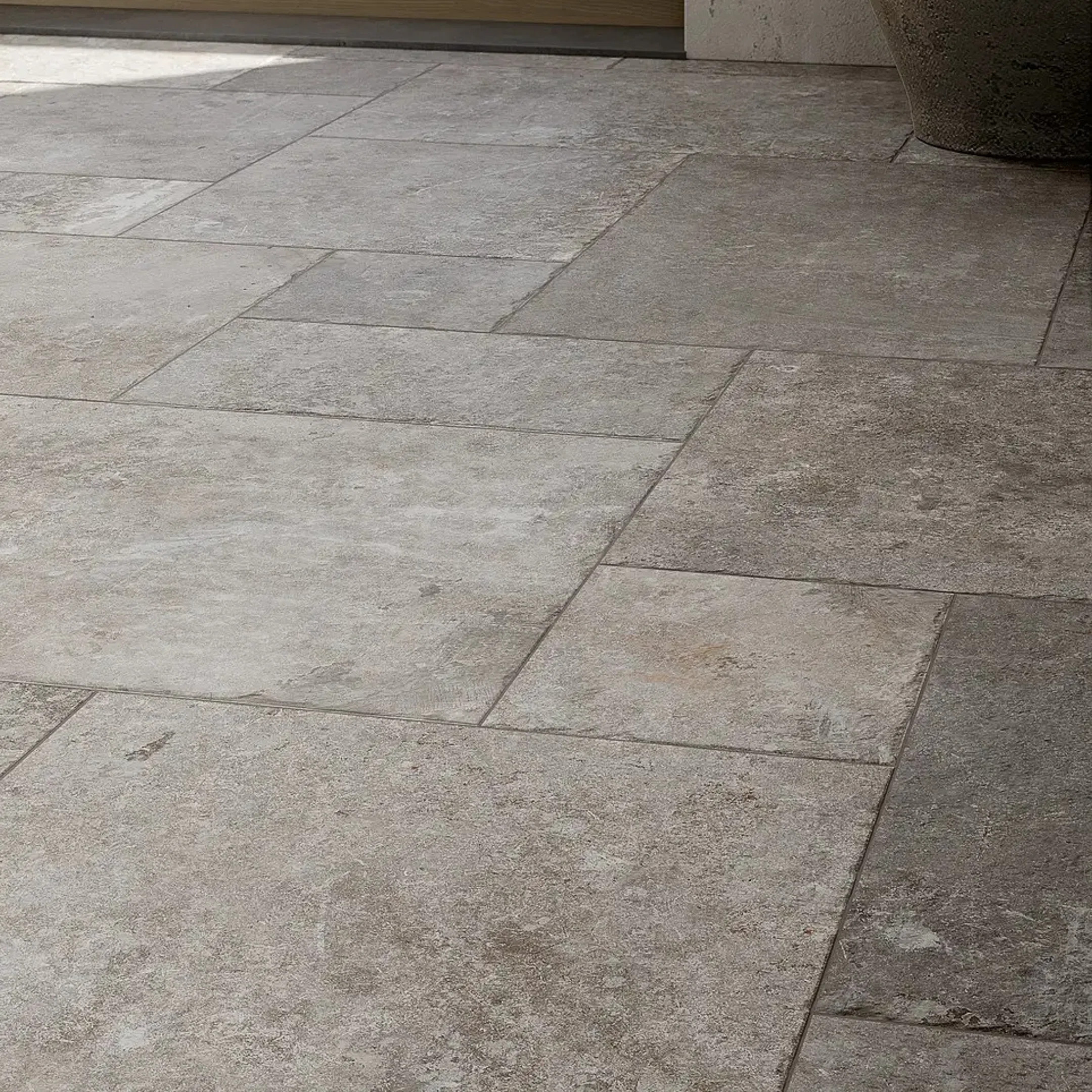 Encore Surfaces Windsor Versailles Pattern Travertine Look Porcelain Tile & Reviews | Wayfair | Wayfair North America