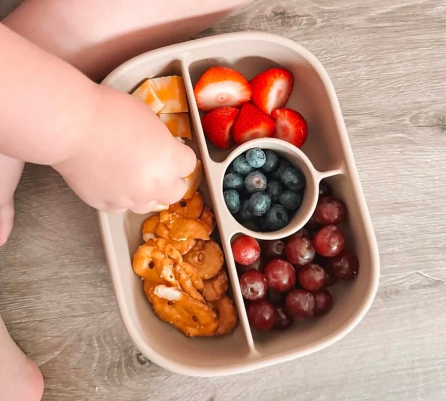 The perfect bento box for your little’s snacks - and YOURS! This XL Bento box is perfect for everyone in the family and comes in so many cute colors. 

Code MURRAY10 for a discount 🤍

#LTKfoodie #LTKKids #LTKmomlife