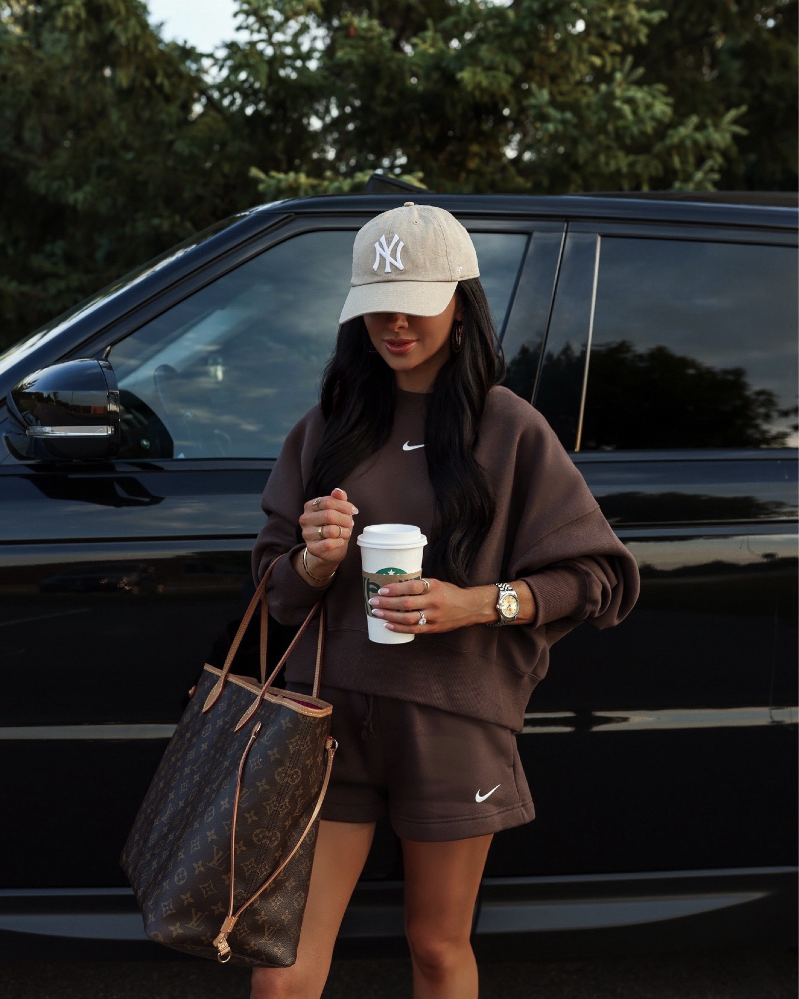 Casual summer outfit
Nike brown sweatshirt
Nike brown sweatshorts
Nike lounge set
New balance 327 sneakers 



#LTKFitness #LTKFindsUnder100 #LTKFindsUnder50