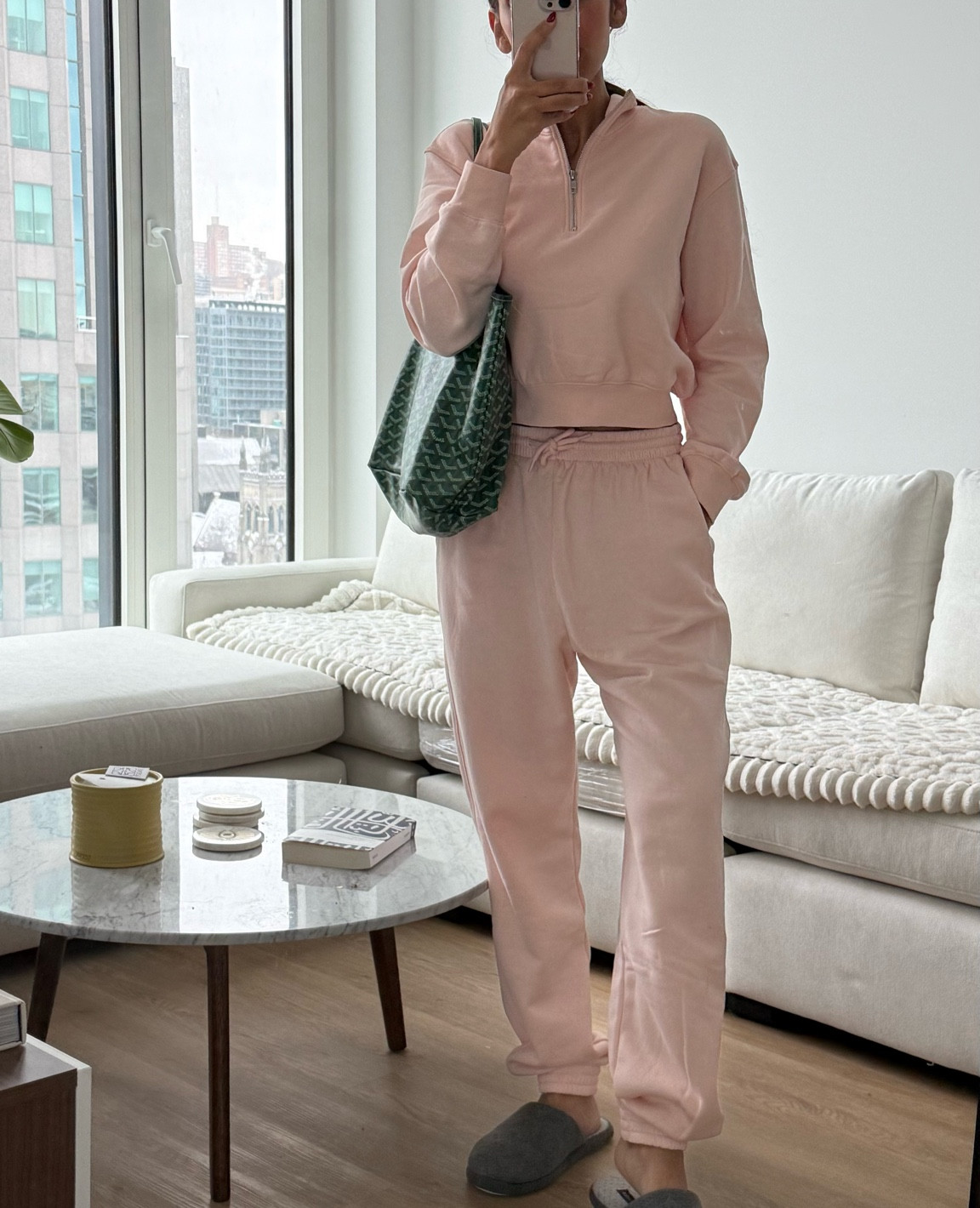 Pink sweats for working from home 



#LTKFindsUnder50 #LTKFindsUnder100 #LTKStyleTip