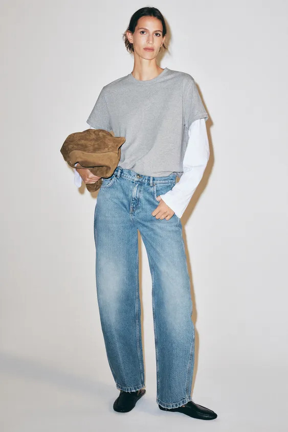 LOW-RISE - CURVED - FULL LENGTHZARA WOMAN COLLECTIONMid-waist jeans with belt loops. Five pockets... | Zara UK