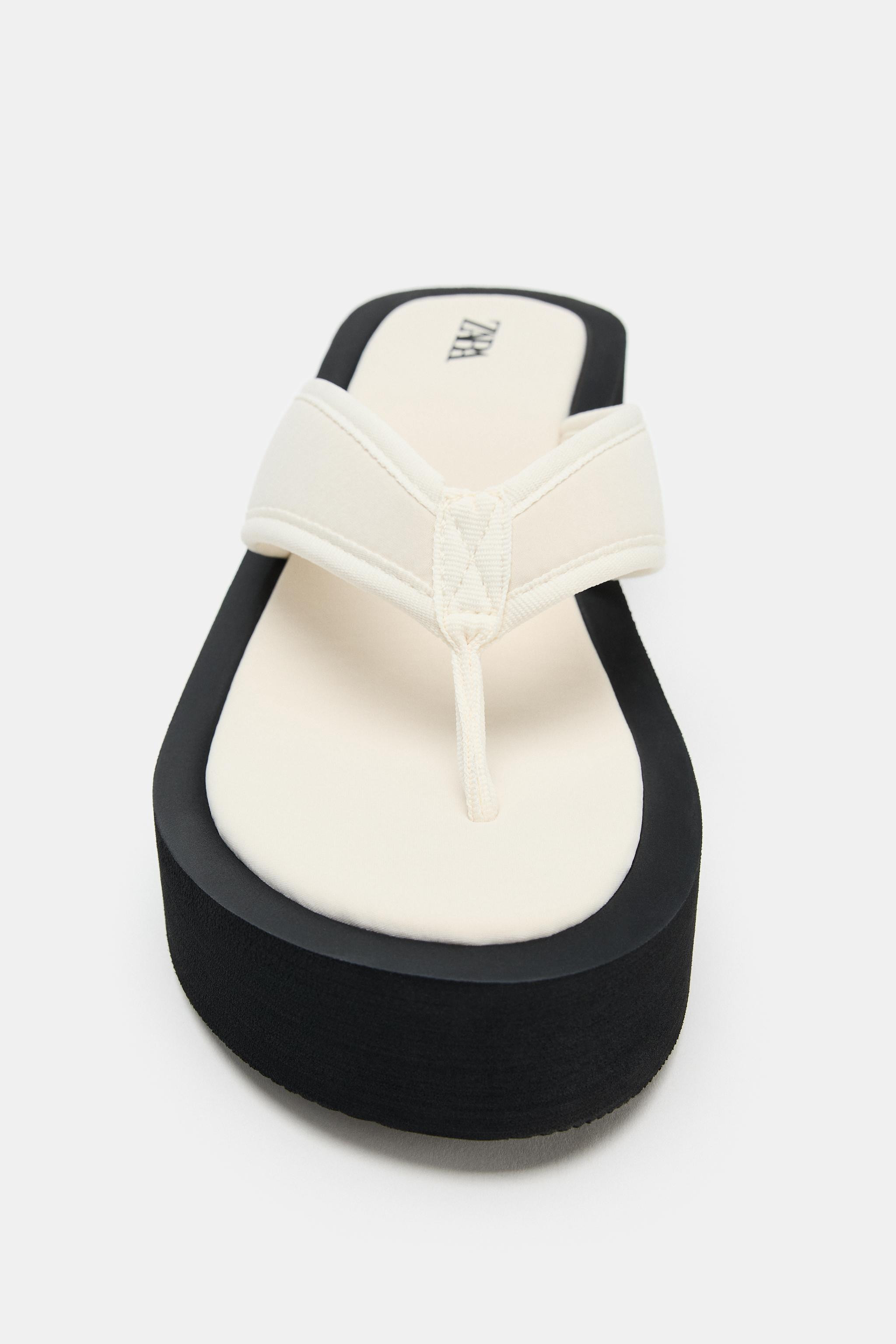Platform sandals. Color-block design. Fabric front strap with toe loop. Chunky platform sole. Rou... | Zara US