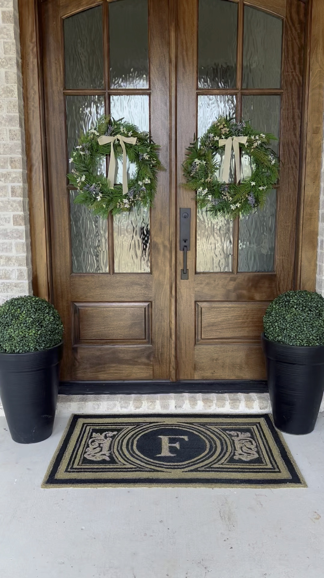 The prettiest spring wreaths 🌿🤍

#LTKSpringSale #LTKSeasonal #LTKHome