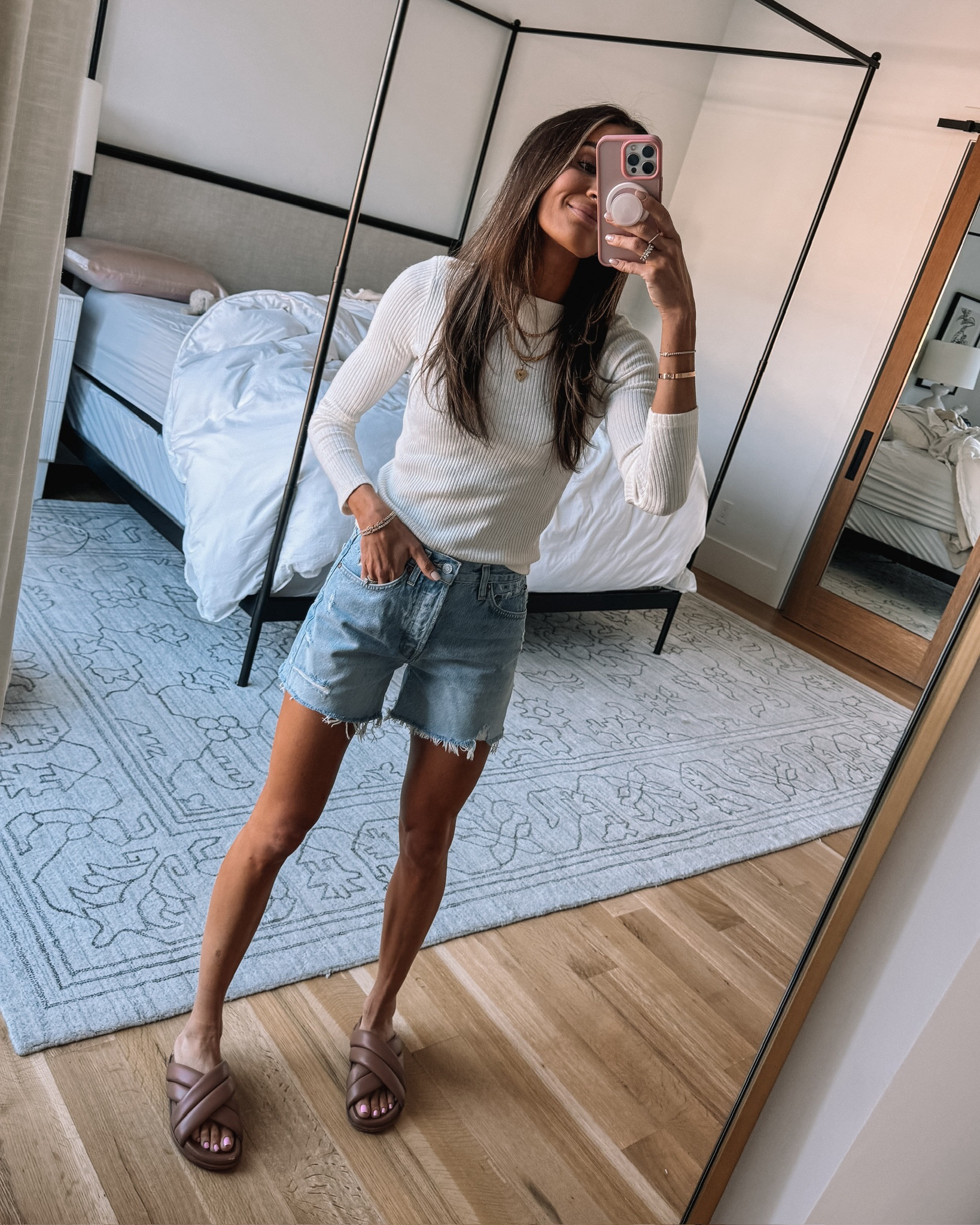 the best denim shorts ever! 🩵 run a little bit big, wearing size 24 


#denimshorts #jeans #agolde #springoutfit 

#LTKstyletip