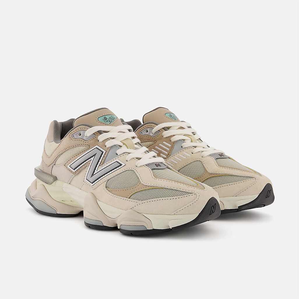 9060 | New Balance Athletic Shoe