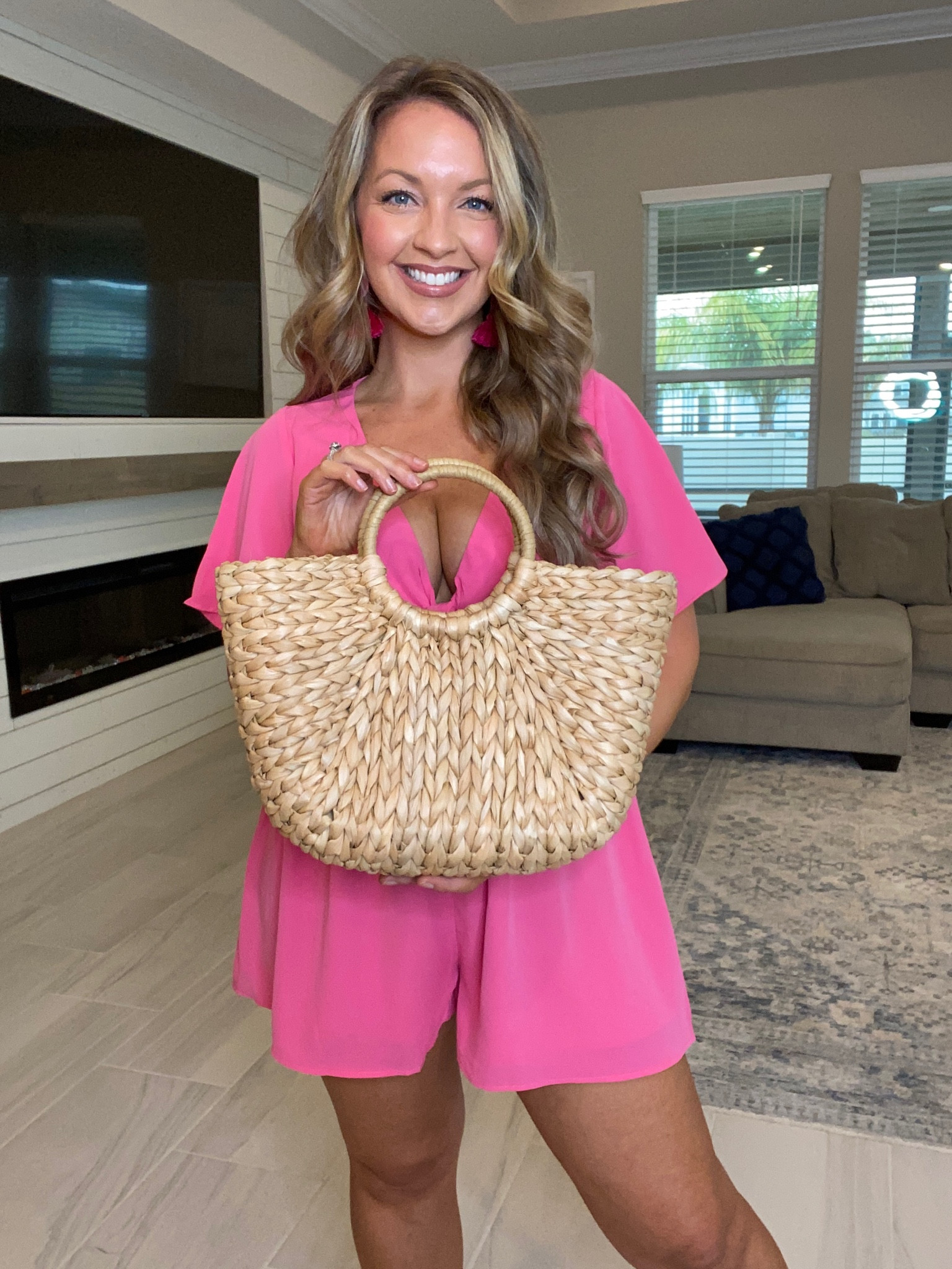 The must have purse of spring and summer!!! This rattan / straw bag will go with everything and instantly make you feel like you are on vacation or headed somewhere warm!! It’s flexible and can be worn on you arm easily and I love the size of this summer purse!


Rattan bag rattan purse wicker purse straw purse straw bag spring purse spring bag summer purse summer bag straw accessories rattan accessories spring outfit vacation outfit cruise outfit beach outfit summer date night outfit

#LTKfindsunder100 #LTKfindsunder50 #LTKmidsize