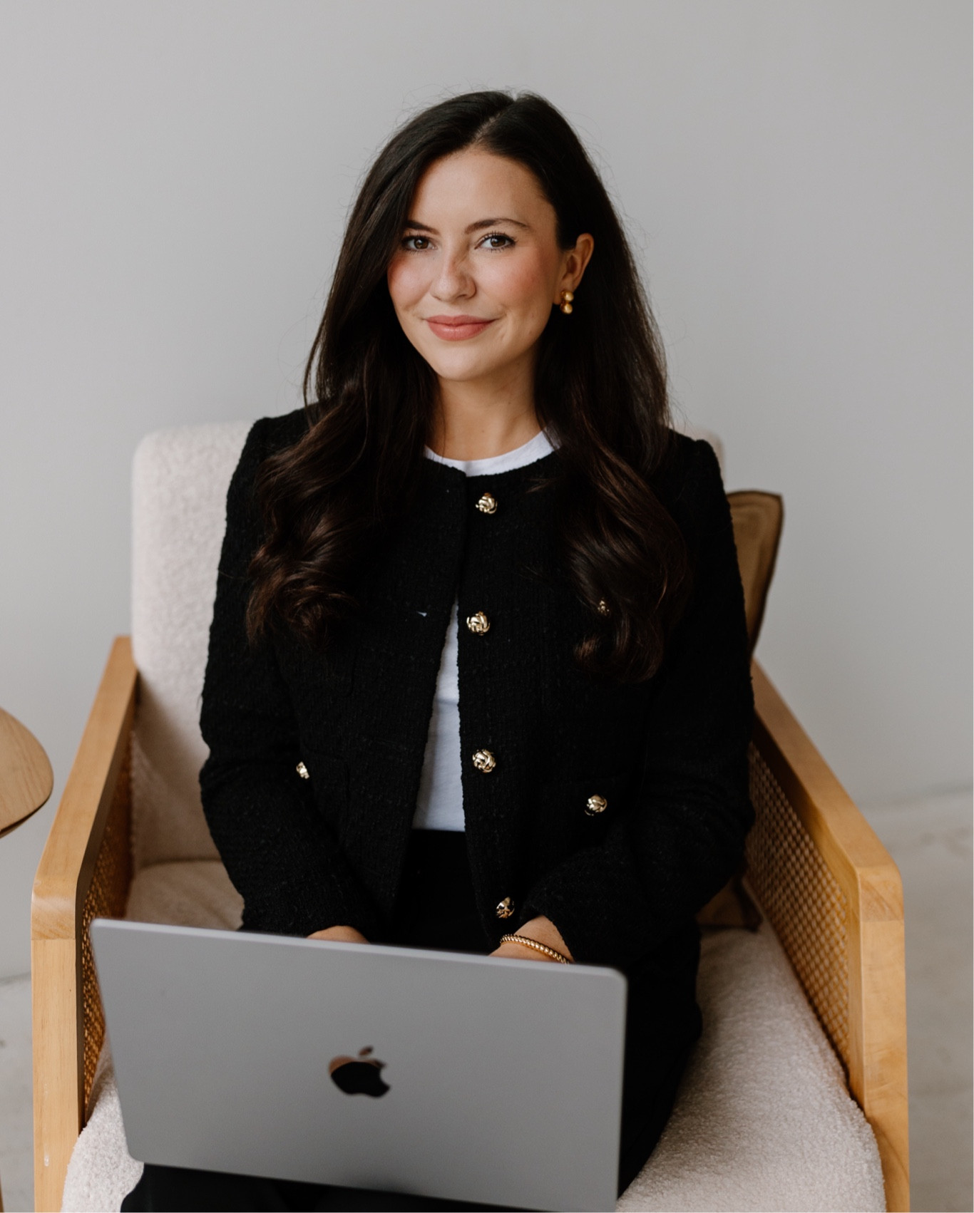 New LinkedIn headshot! 🖤

#LTKWorkwear #LTKCyberWeek #LTKGiftGuide