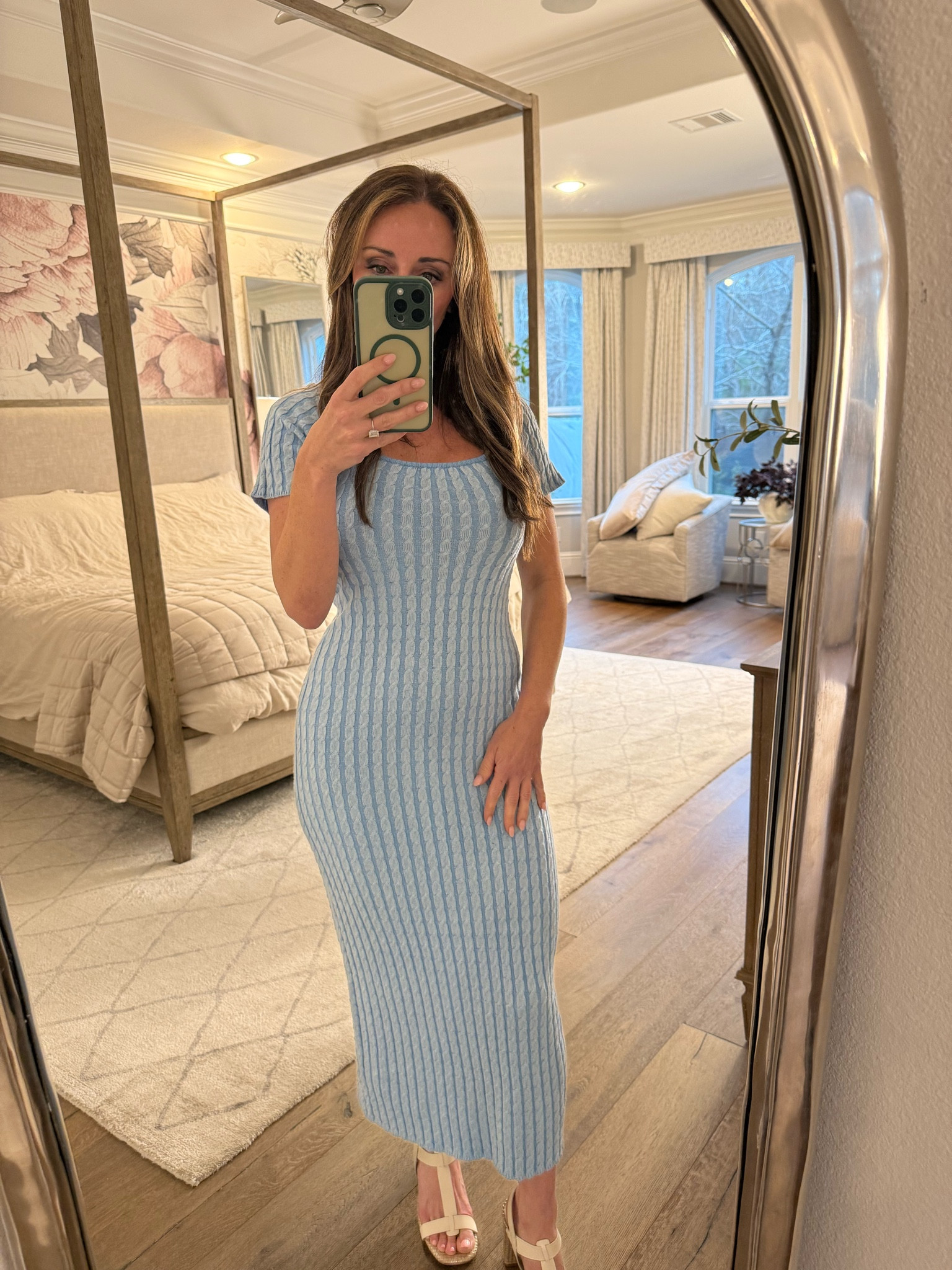 This midi dress is a super soft, stretchy and a gorgeous light blue color perfect for Spring! #vici #vicicollection

#LTKSaleAlert #LTKFindsUnder100 #LTKxVICI