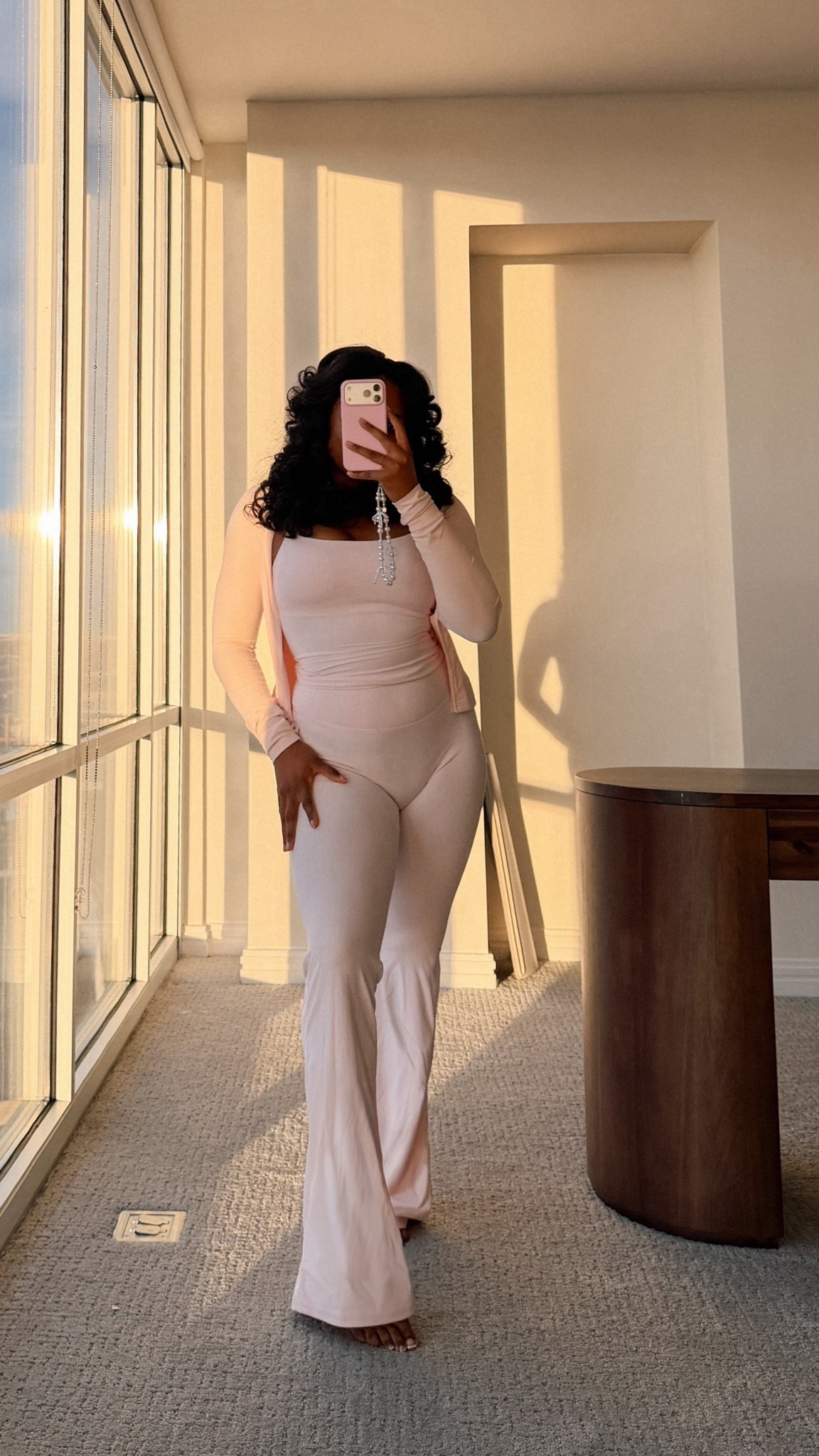 feeling pretty in pink for the gym in my oner active ballet pink soft motion set! 

bottoms (m, long) 
top & jacket (s) 


#LTKfitnessgoals #LTKActive #LTKdayinmylife