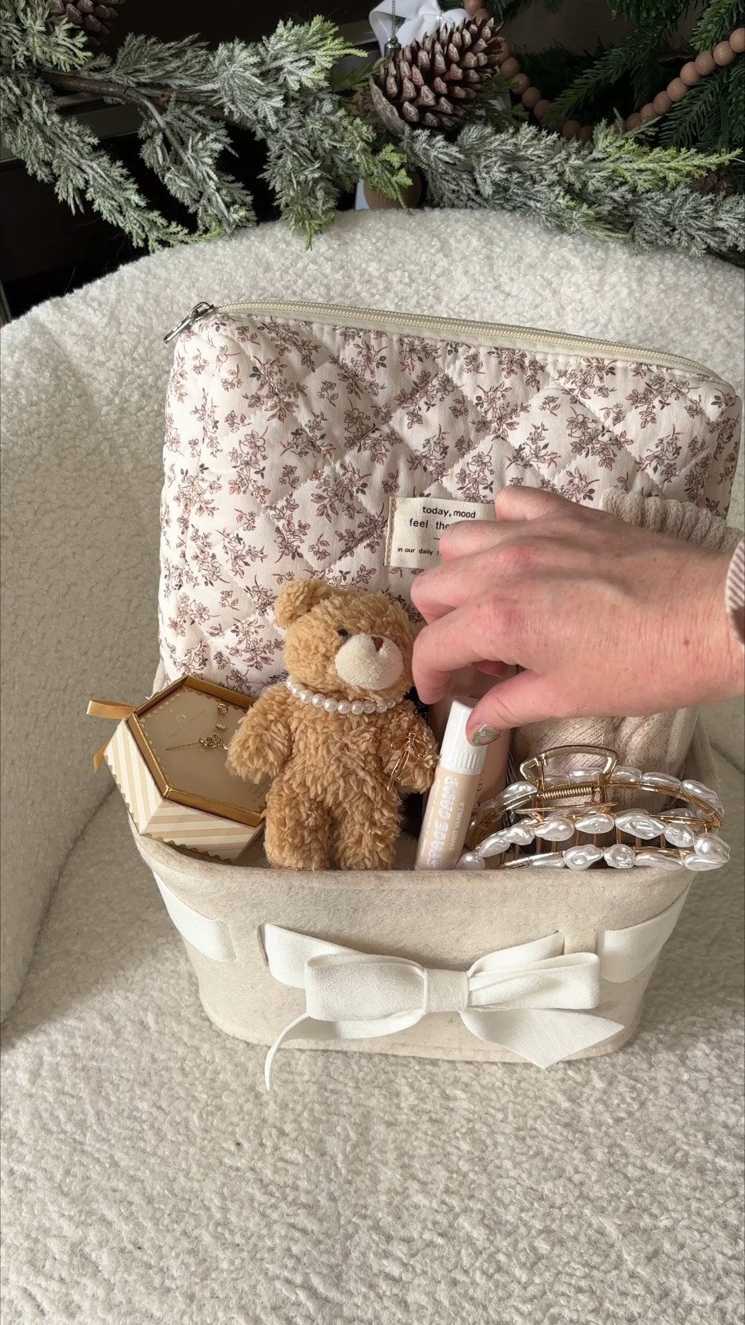 burr basket idea 🧸🤍 Burr basket • burr basket gift ideas • how to create a burr basket • burr basket gift for your bestie • target gift ideas • target gift guide • target gifts for her • gifts for her 2025 • holiday gift guide for her, burr basket aesthetic, holiday gifts for women, gift basket for best friend #burrbasket #burrbasketideas #holidaygiftsforher

#LTKSeasonal#LTKSeasonal

Follow my LTK @affordablebyamandablog on the @shop.LTK app to view this post and get my exclusive app-only content!#LTKHoliday

Follow my LTK @affordablebyamandablog on the @shop.LTK app to view this post and get my exclusive app-only content!

#liketkit #LTKGiftGuide #LTKFindsUnder50 #LTKHoliday
@shop.ltk
https://liketk.it/5GFIs

#LTKGiftGuide #LTKHoliday #LTKselfcare