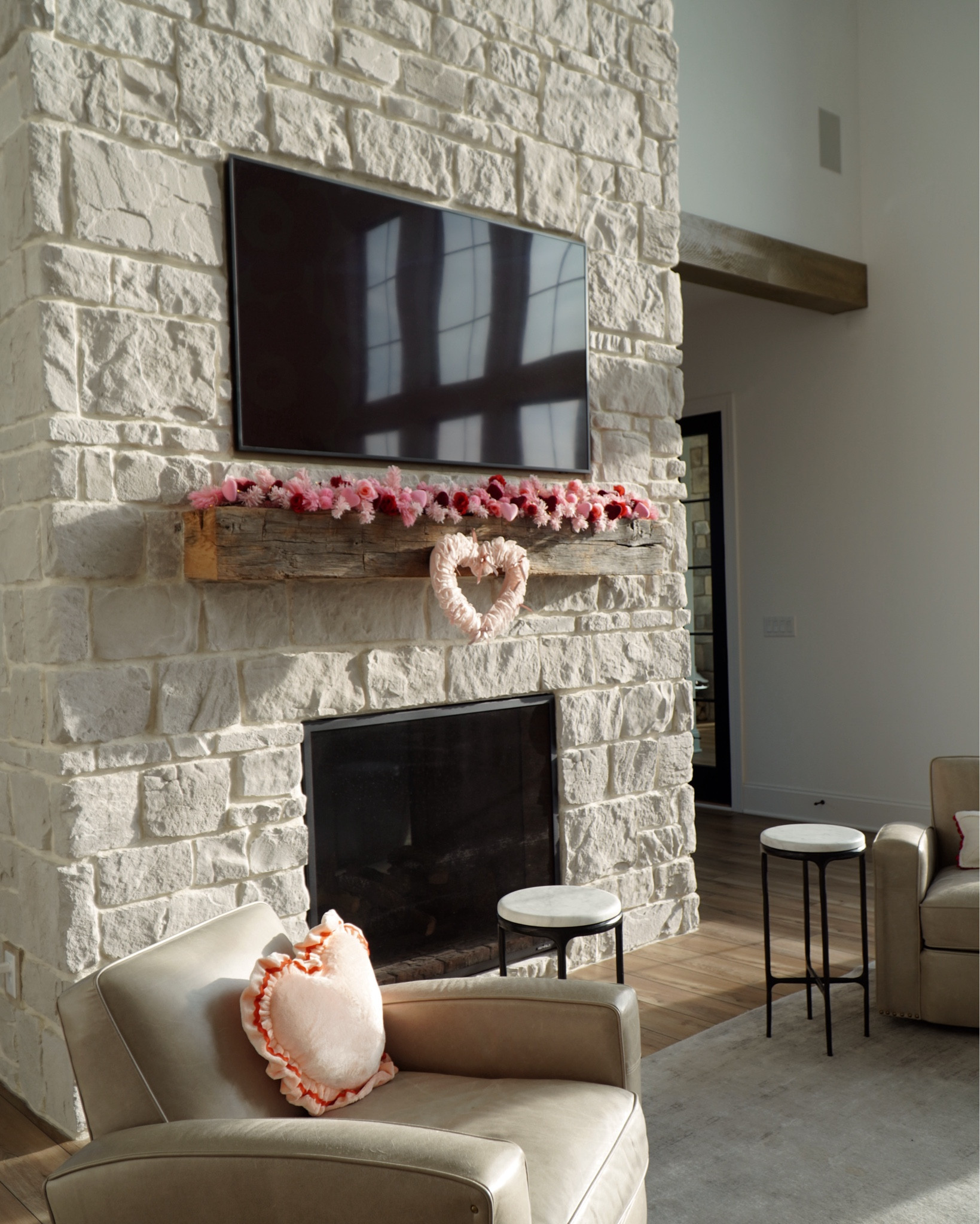 The little touches of pink makes my heart💗 happy 🥰 liked everything i could down below!🤭💗

#LTKHome #LTKSeasonal #LTKSaleAlert