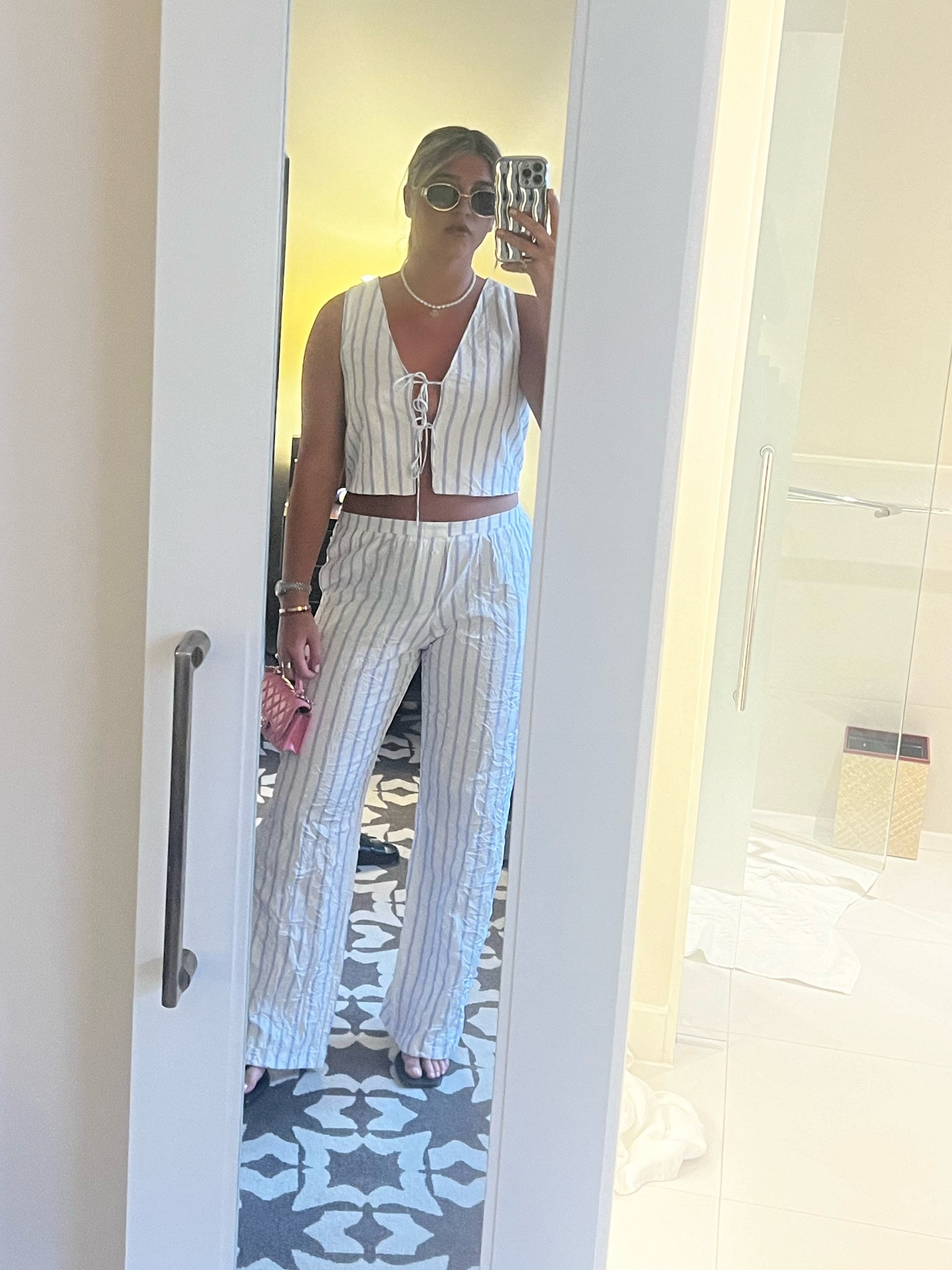 Similar links to this fit #ootd

#LTKstyletip #LTKGiftGuide #LTKswim