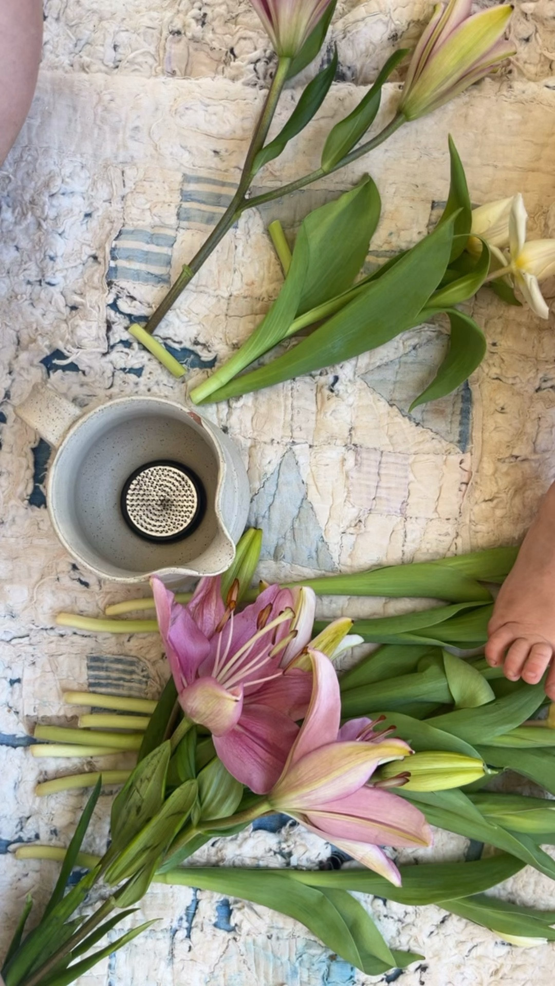 Stainless steel frog for flower arrangements 