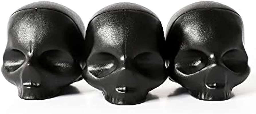 Rebels Refinery 3-Piece Skull-Shaped Lip Balm Bundle - Black - Mint, Vanilla & Passion Fruit | Amazon (US)