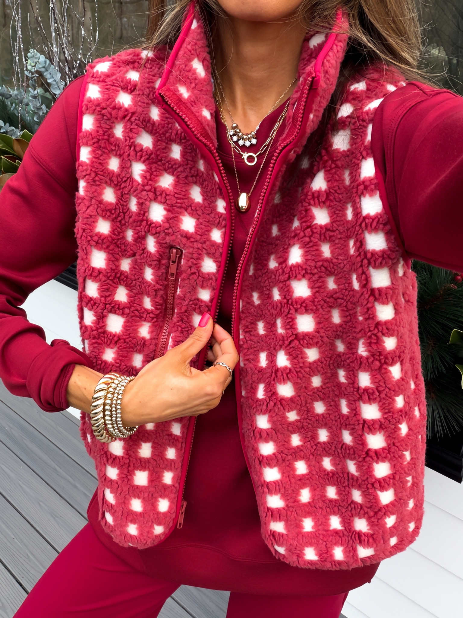 Wearing a medium vest xsmall leggings and small tunic top 

#LTKSaleAlert #LTKFindsUnder50 #LTKFindsUnder100