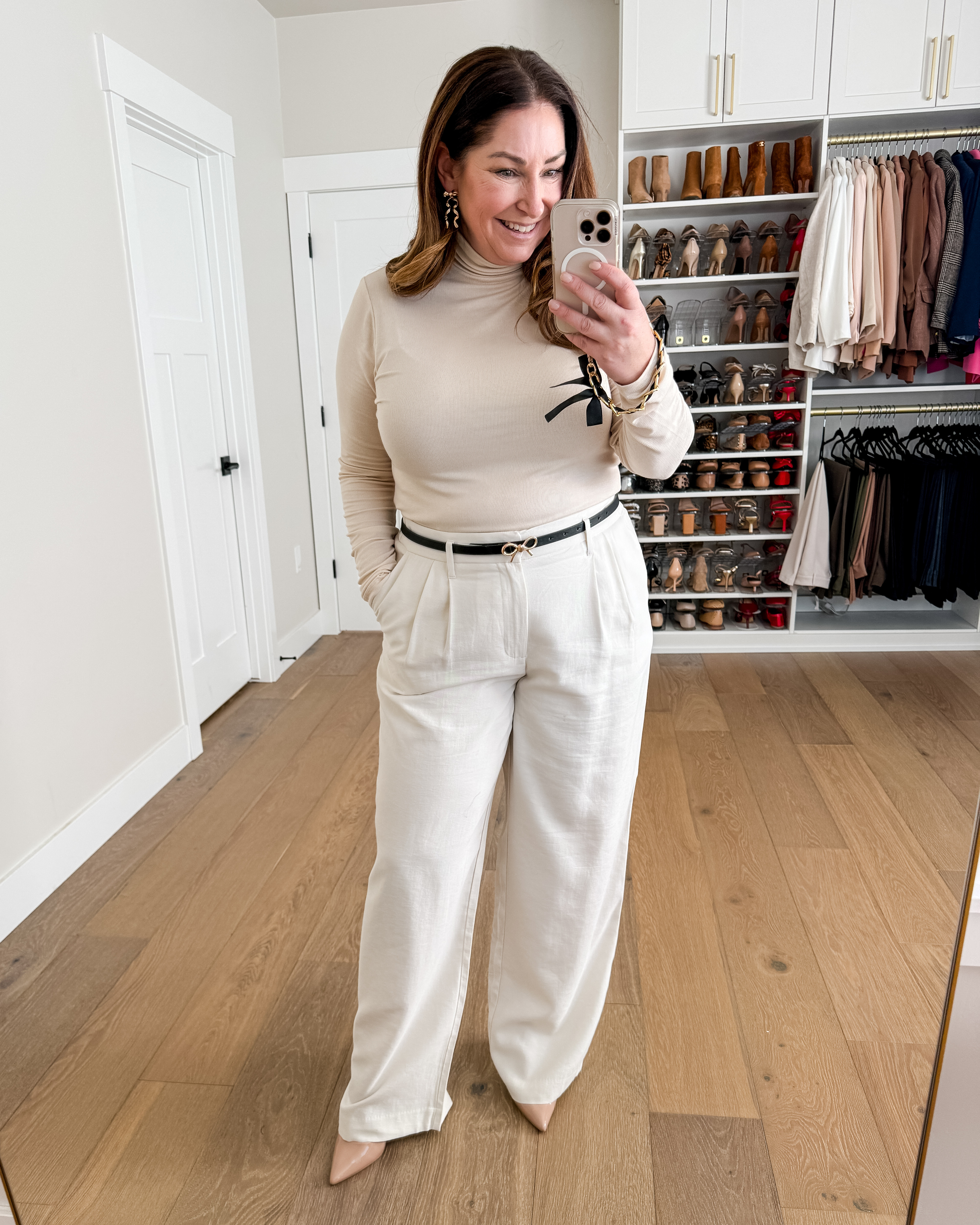 Target Neutral Workwear Look // Fit Tips: Turtleneck tts, L / Pants size up if in-between, 14 // target fashion, target workwear, midsize pants, midsize workwear, bow accessories 

 

#LTKOver40 #LTKMidsize #LTKWorkwear