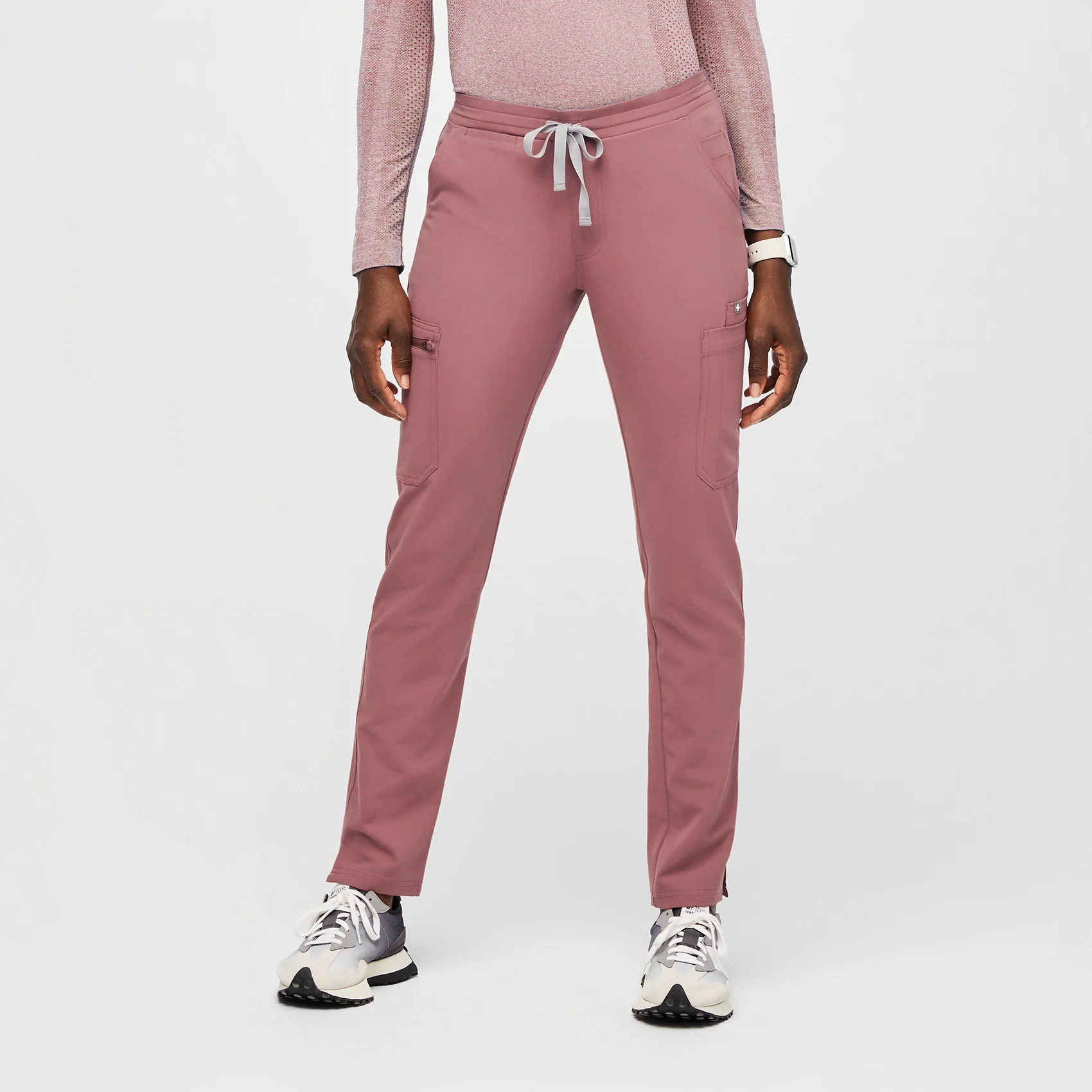 Yola Skinny Scrub Pants™ | FIGS