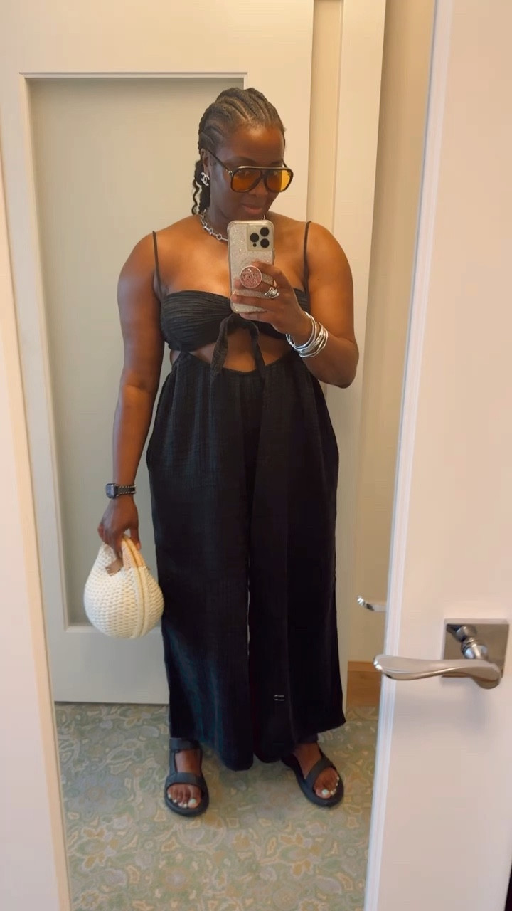 Fits true to size—really comfy. It’s two pieces—the bandeau part and then the “suspender” pants. I have on a bra here, but feel like it looks better without a bra.

#LTKcurves #LTKxAnthro